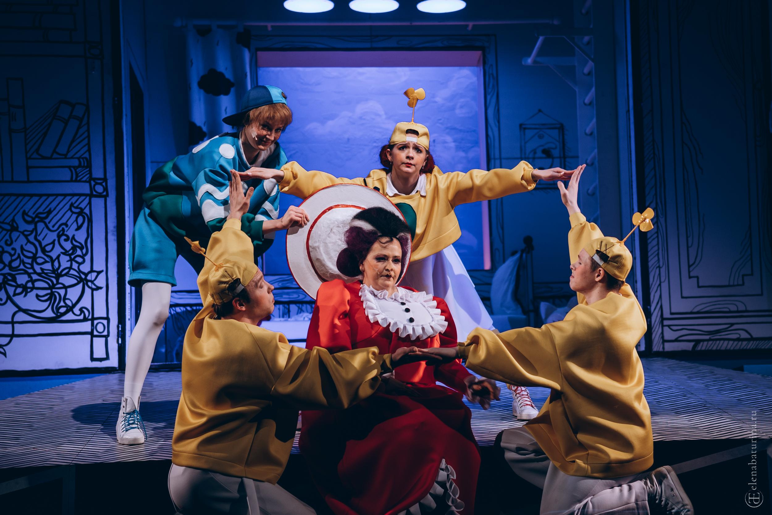 «Малыш и Карлсон». Театр Комедии им. Н. П. Акимова. Фотограф в Санкт-Петербурге Батурина Елена