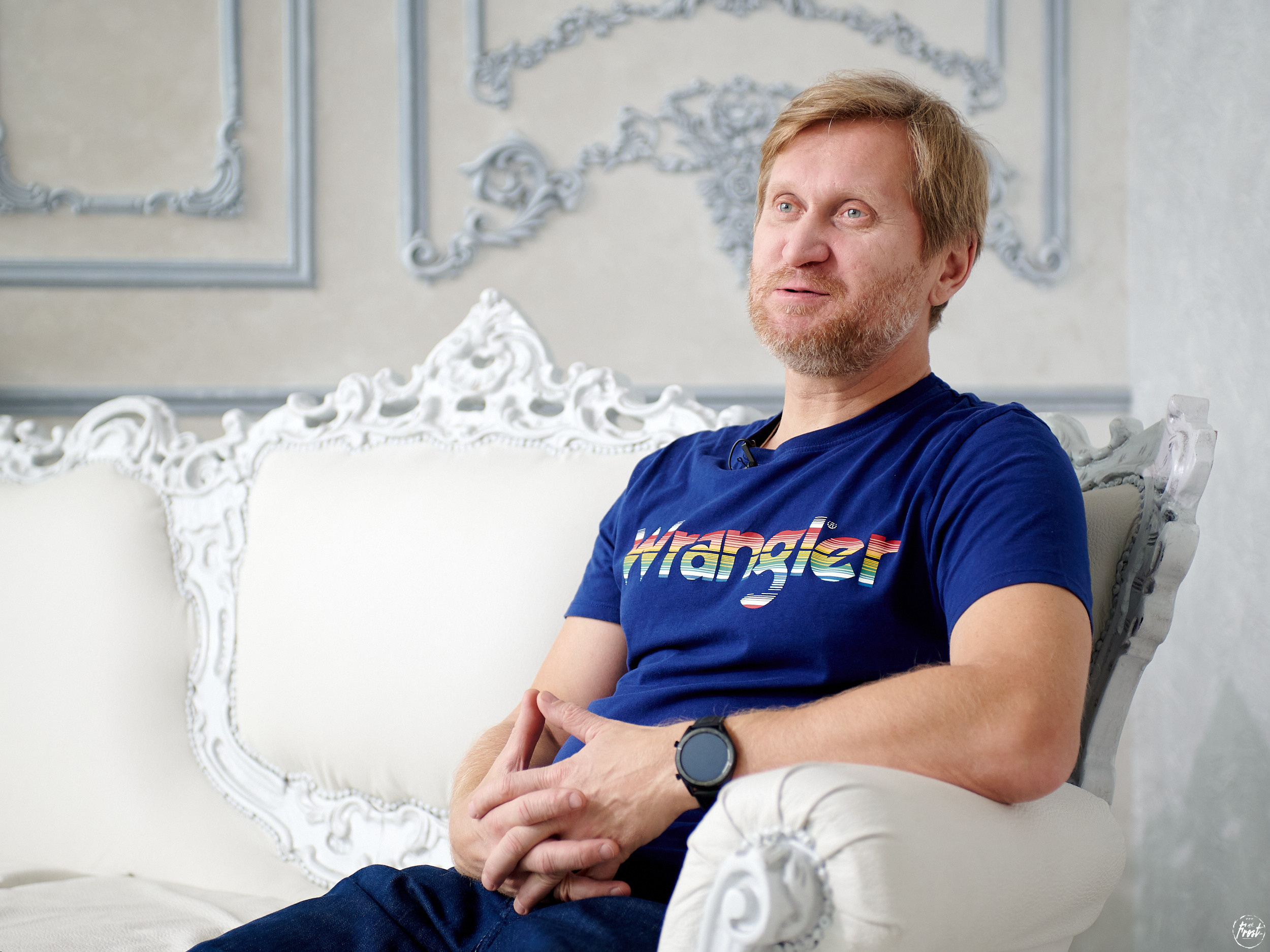 Промо сериала «Гриша Субботин». Фотографии отовсюду и обо всем