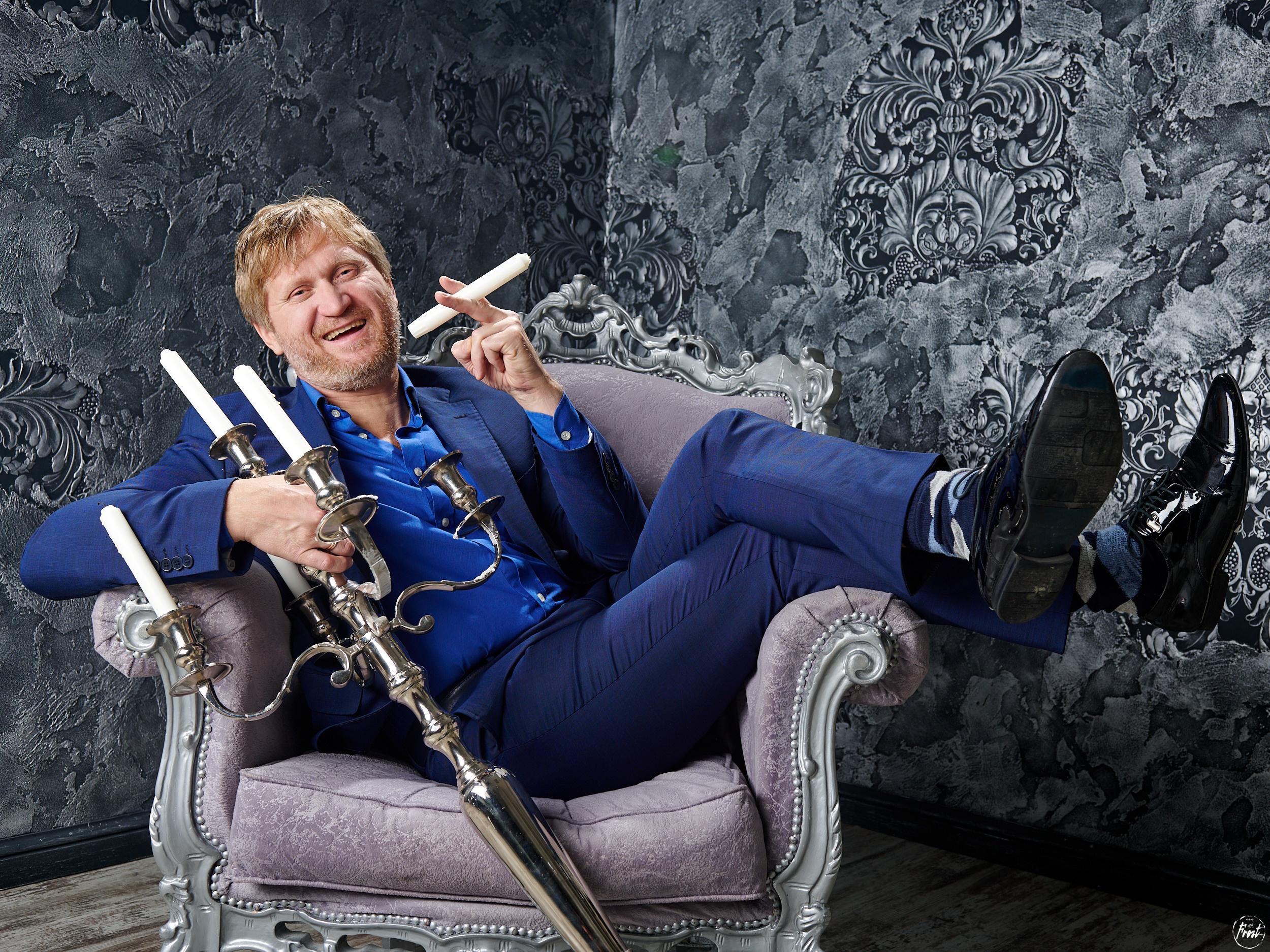 Промо сериала «Гриша Субботин». Фотографии отовсюду и обо всем