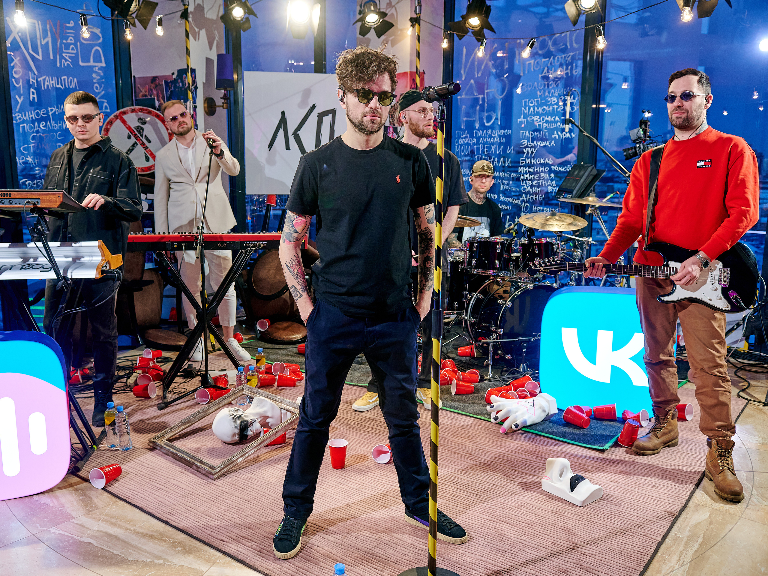 ЛСП на VK Fest 2022. Backstage. Фотографии отовсюду и обо всем