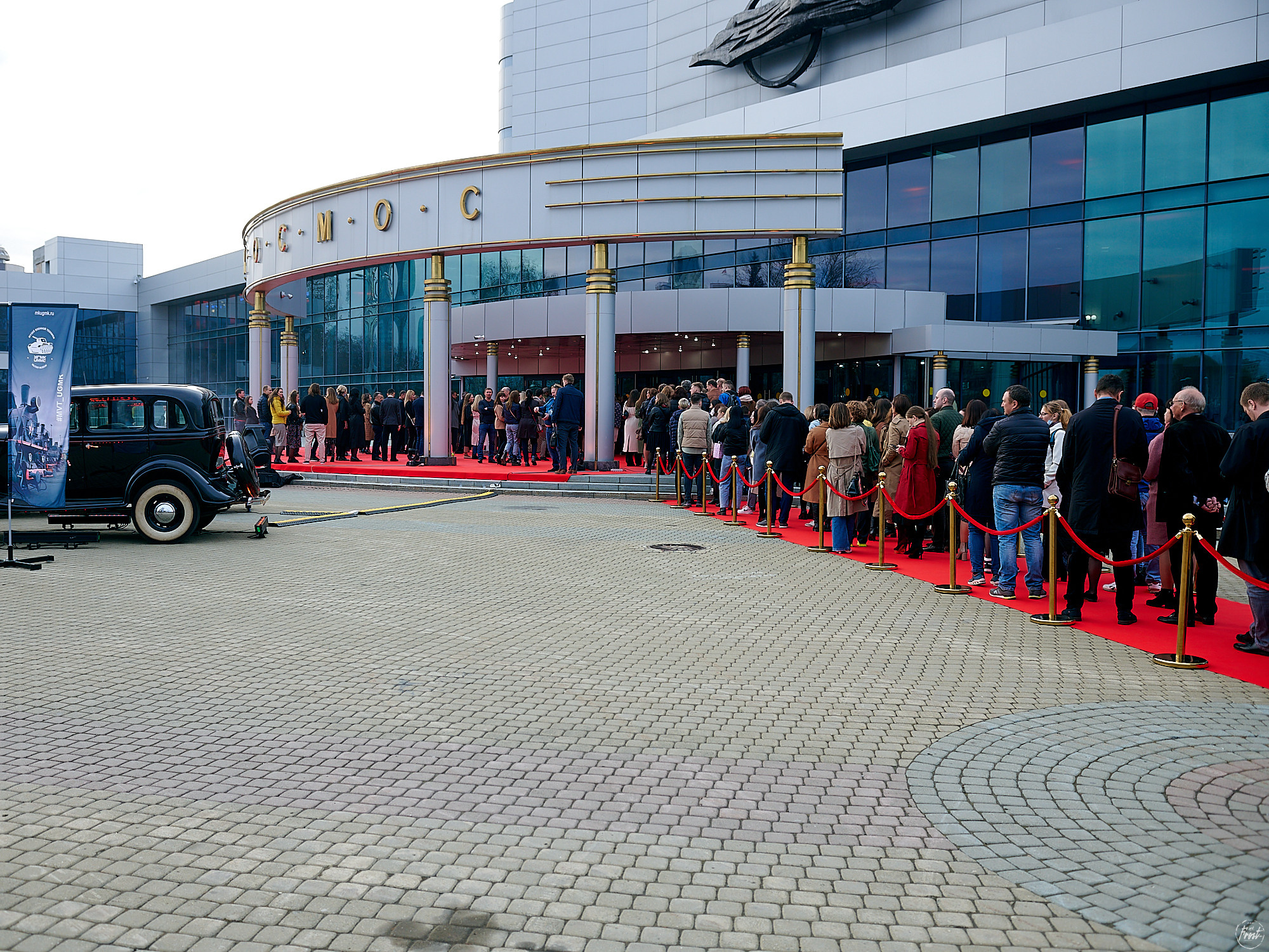 Премьера фильма «Девятаев» в Екатеринбурге. Фотографии отовсюду и обо всем
