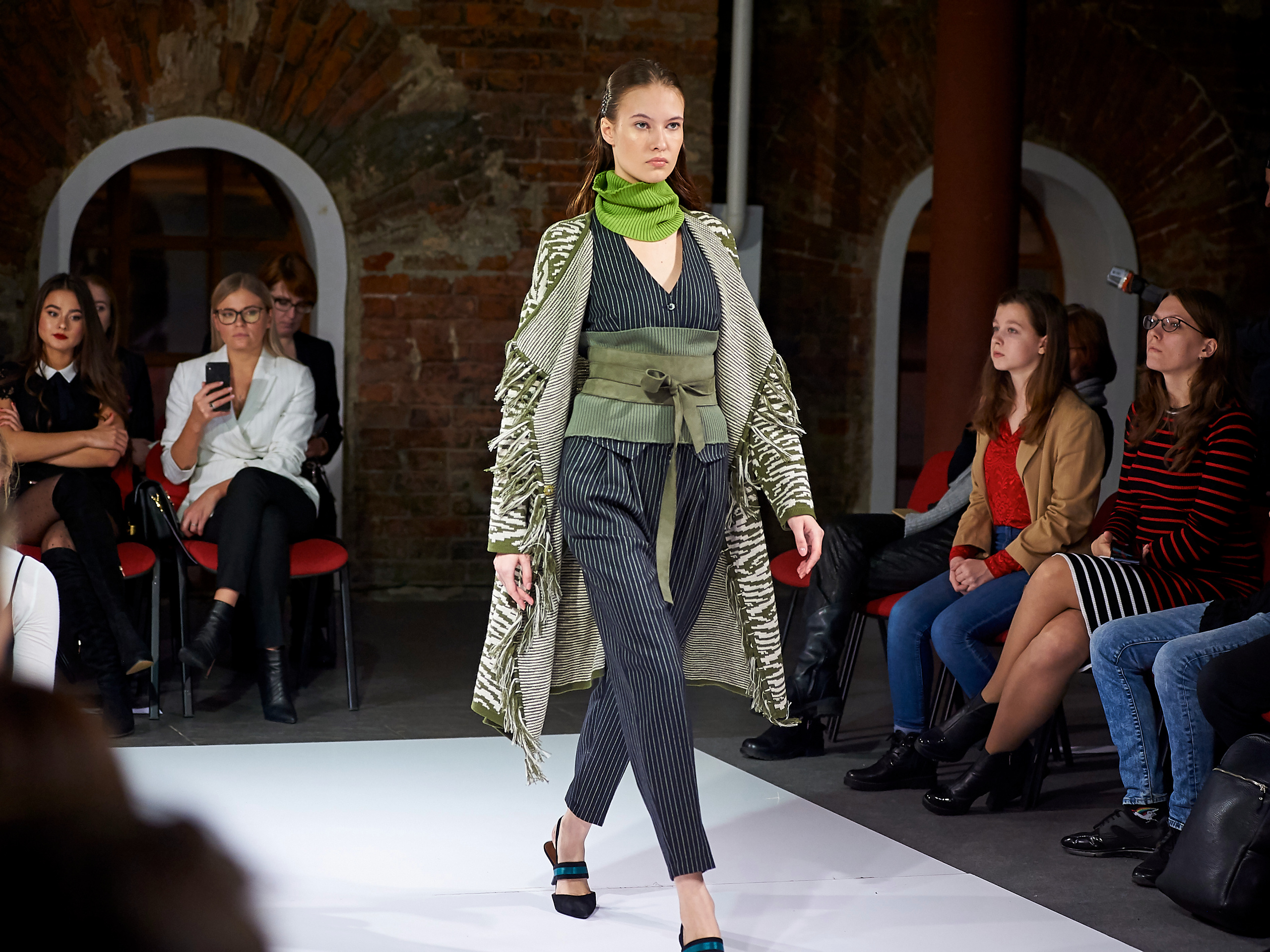 Fashion Week Ekb 2019. Фотографии отовсюду и обо всем