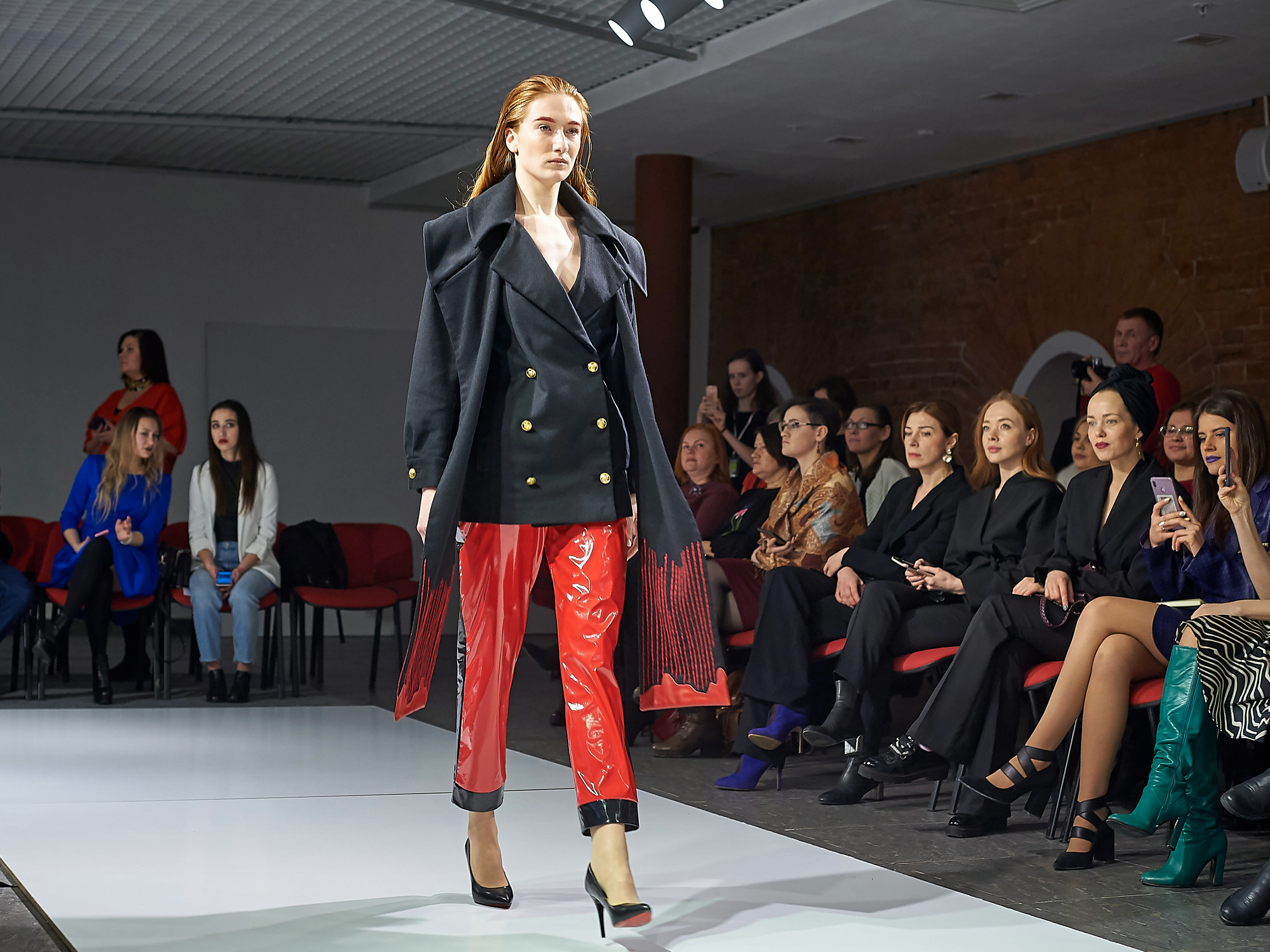 Fashion Week Ekb 2019. Фотографии отовсюду и обо всем