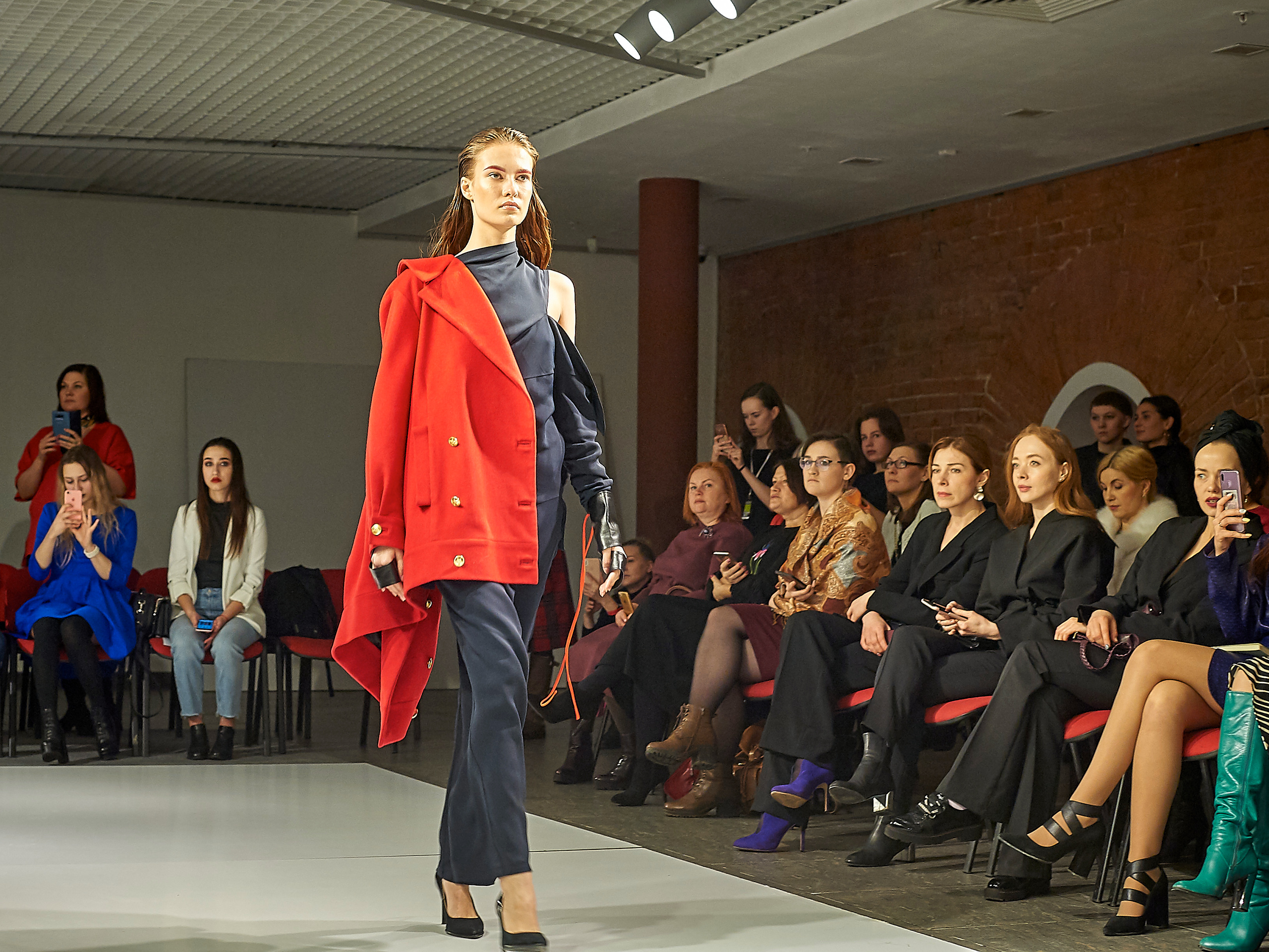 Fashion Week Ekb 2019. Фотографии отовсюду и обо всем