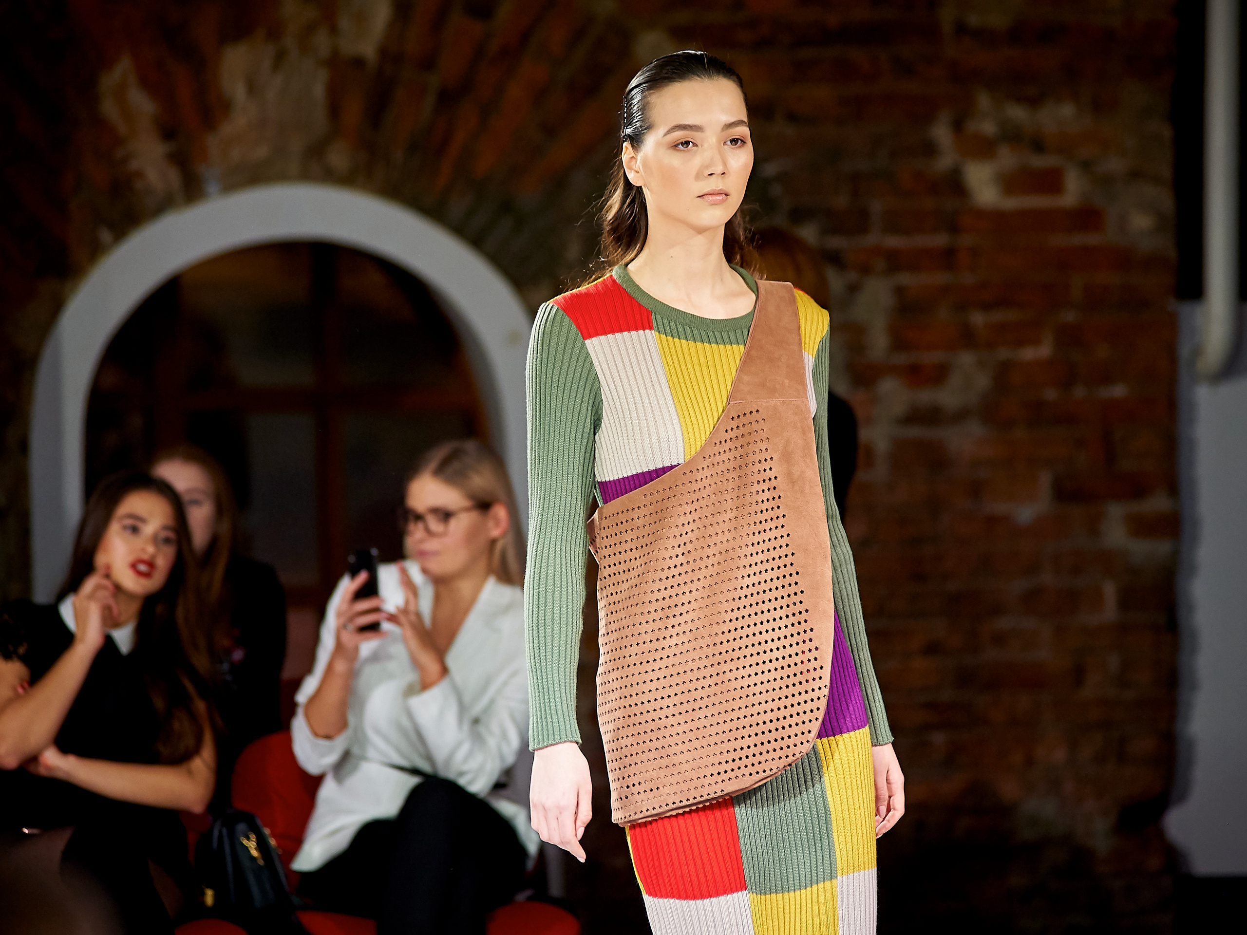 Fashion Week Ekb 2019. Фотографии отовсюду и обо всем