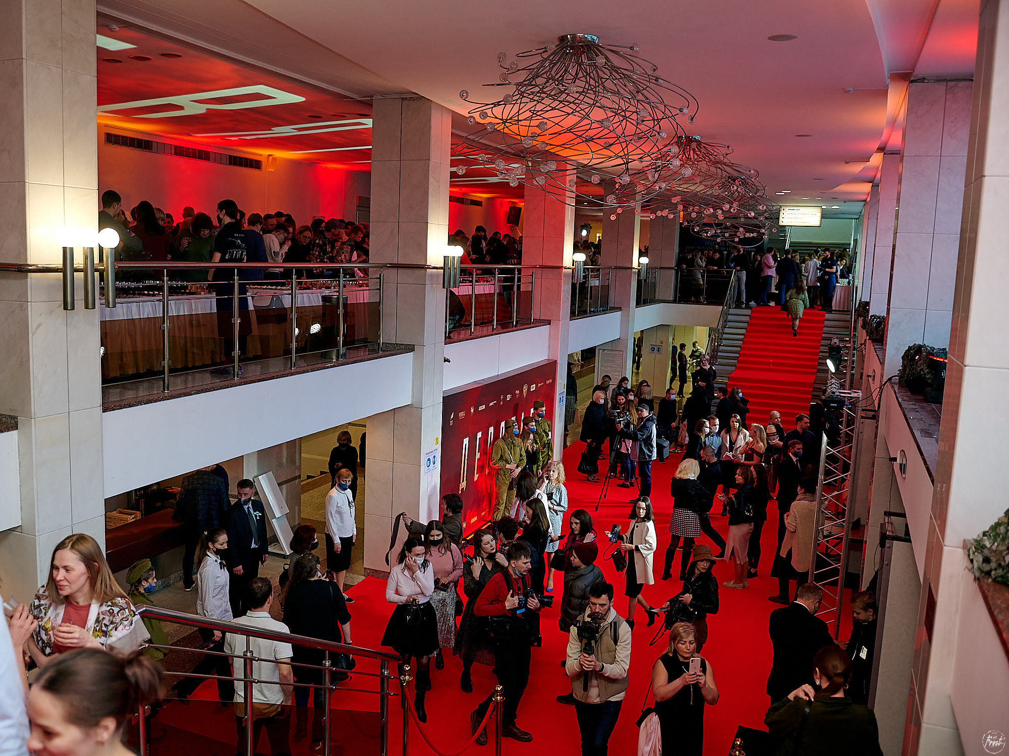 Премьера фильма «Девятаев» в Екатеринбурге. Фотографии отовсюду и обо всем