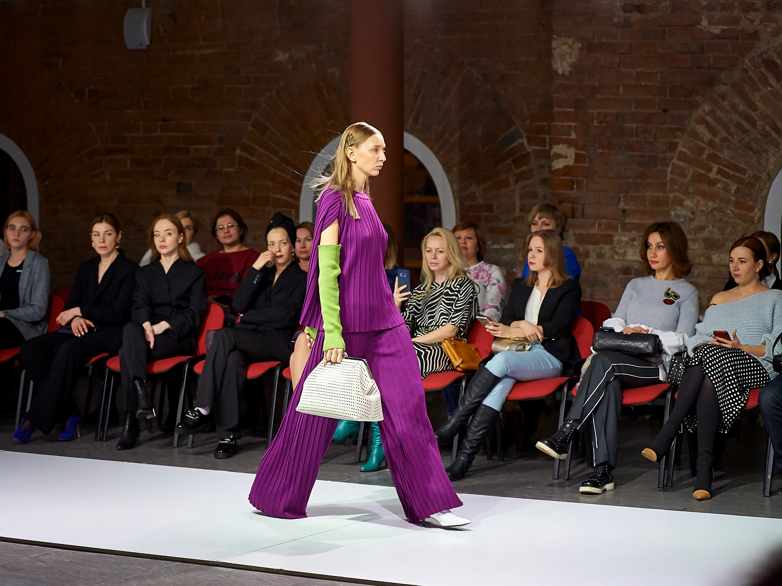 Fashion Week Ekb 2019. Фотографии отовсюду и обо всем