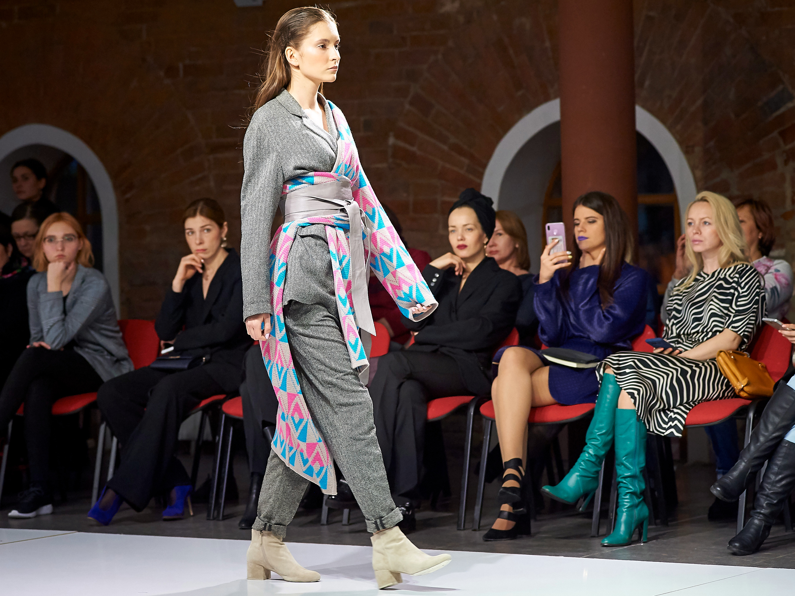 Fashion Week Ekb 2019. Фотографии отовсюду и обо всем