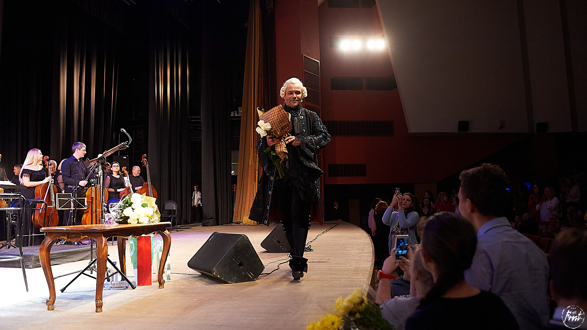 Максим Аверин. Фотографии отовсюду и обо всем