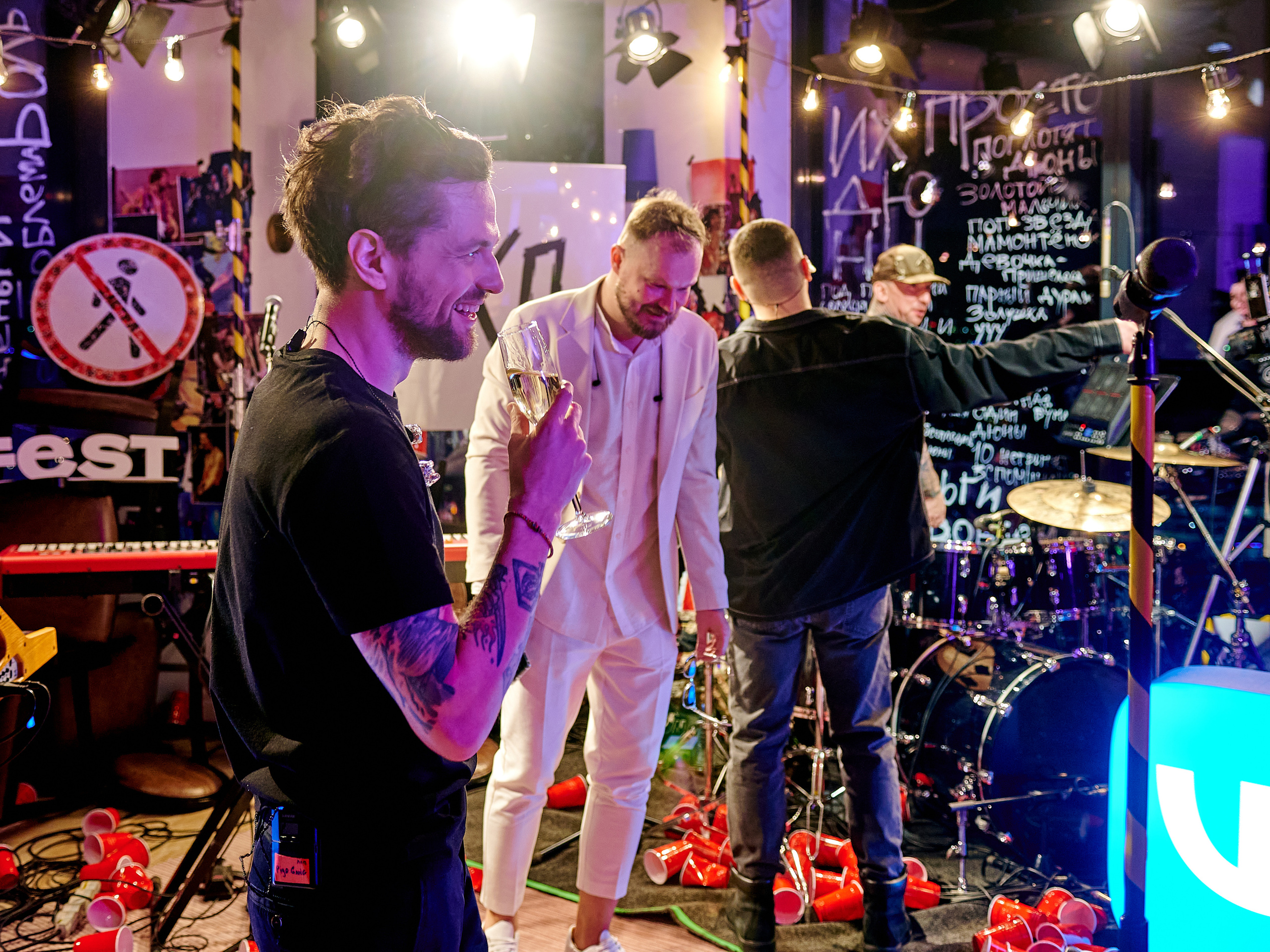 ЛСП на VK Fest 2022. Backstage. Фотографии отовсюду и обо всем