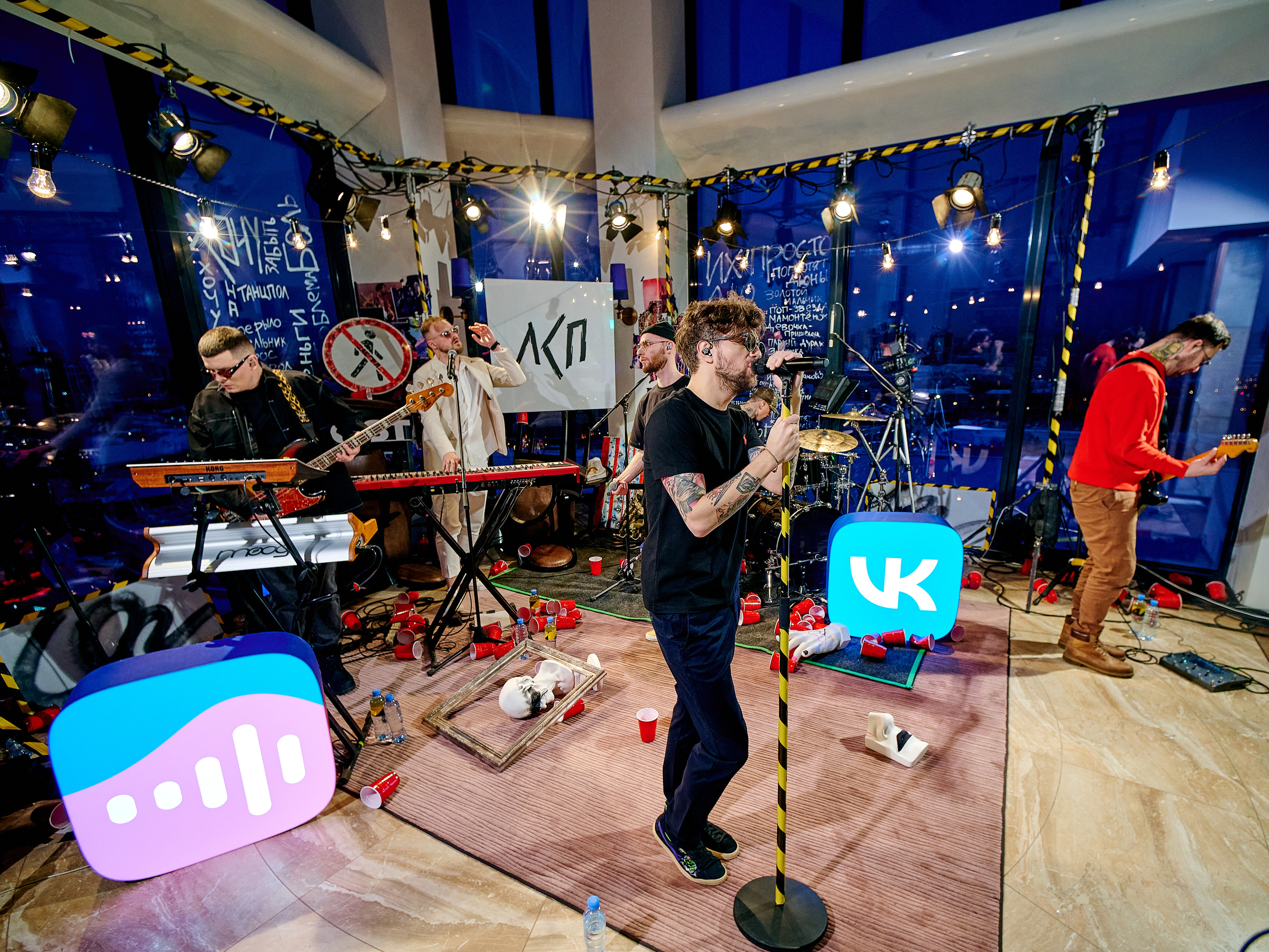 ЛСП на VK Fest 2022. Backstage. Фотографии отовсюду и обо всем