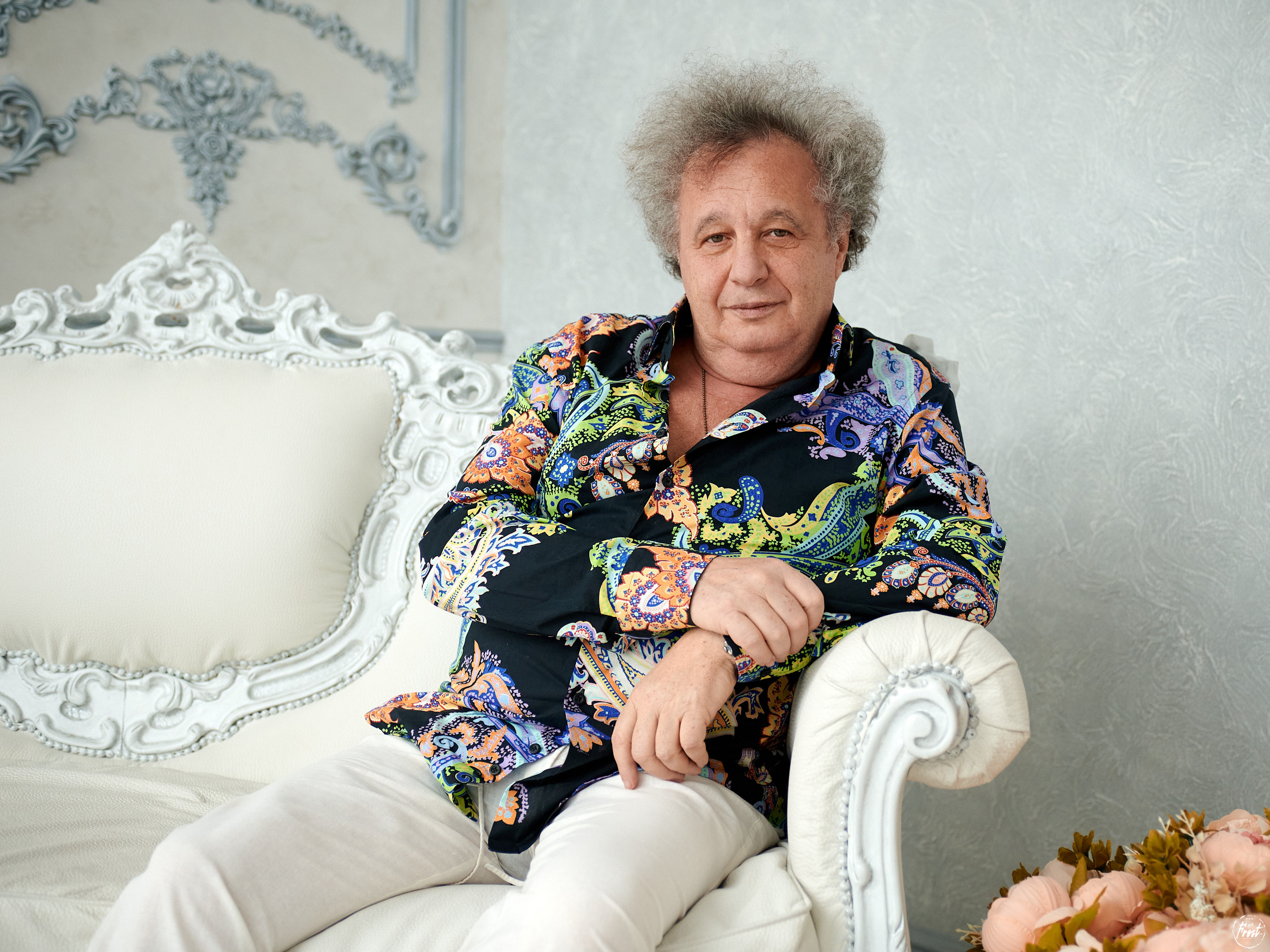 Промо сериала «Гриша Субботин». Фотографии отовсюду и обо всем