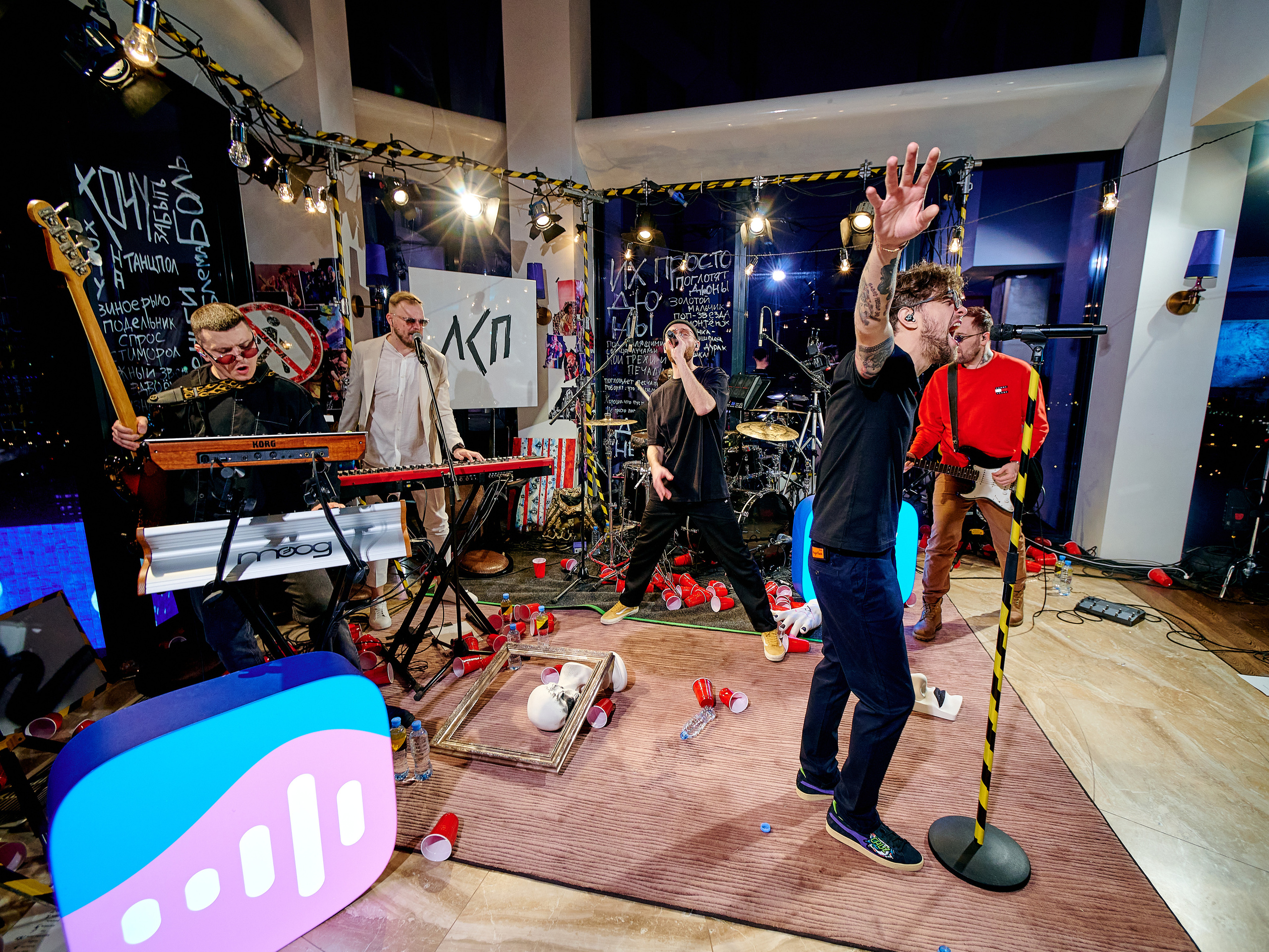 ЛСП на VK Fest 2022. Backstage. Фотографии отовсюду и обо всем