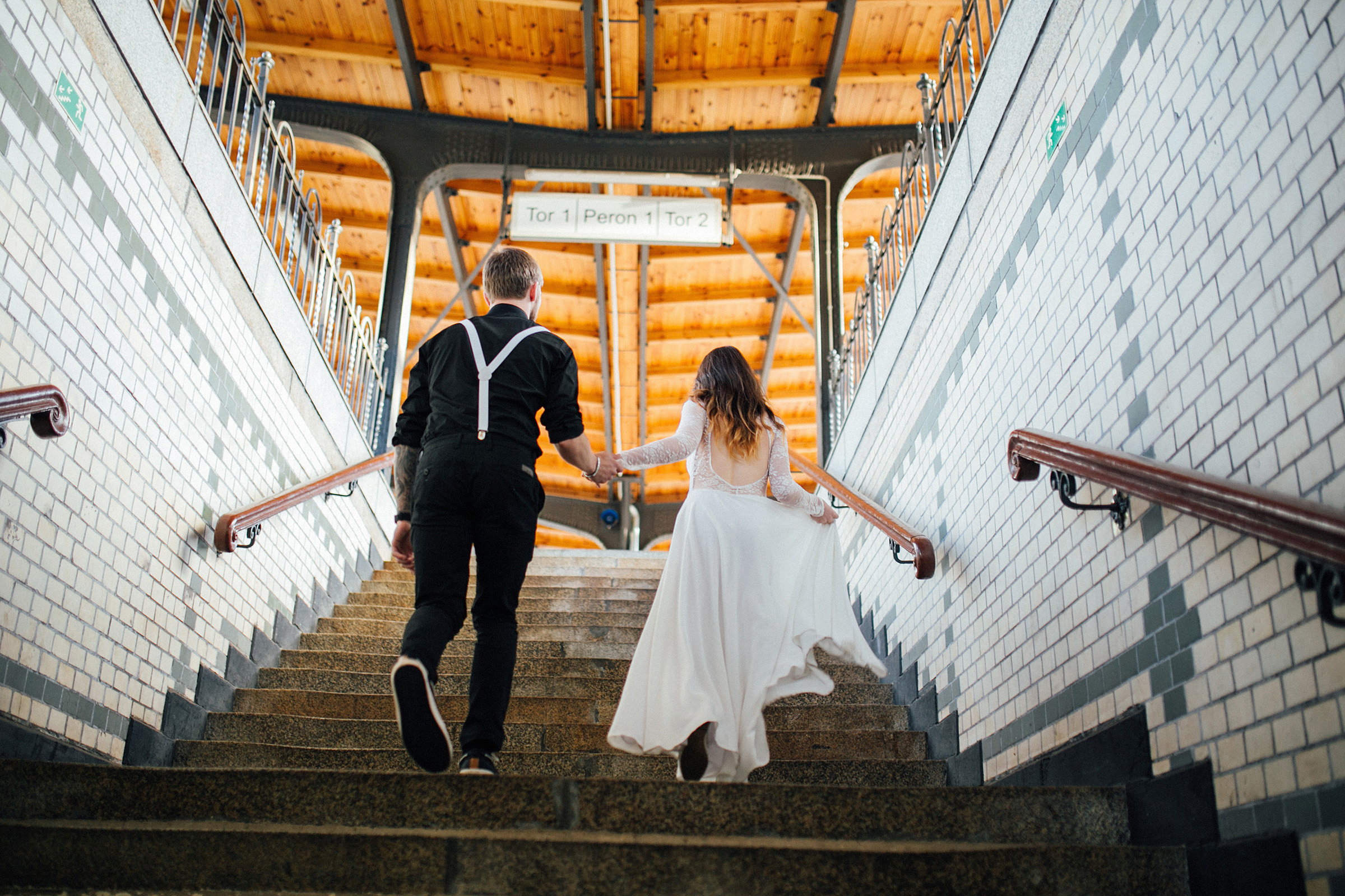 Саша и Аня. Главная