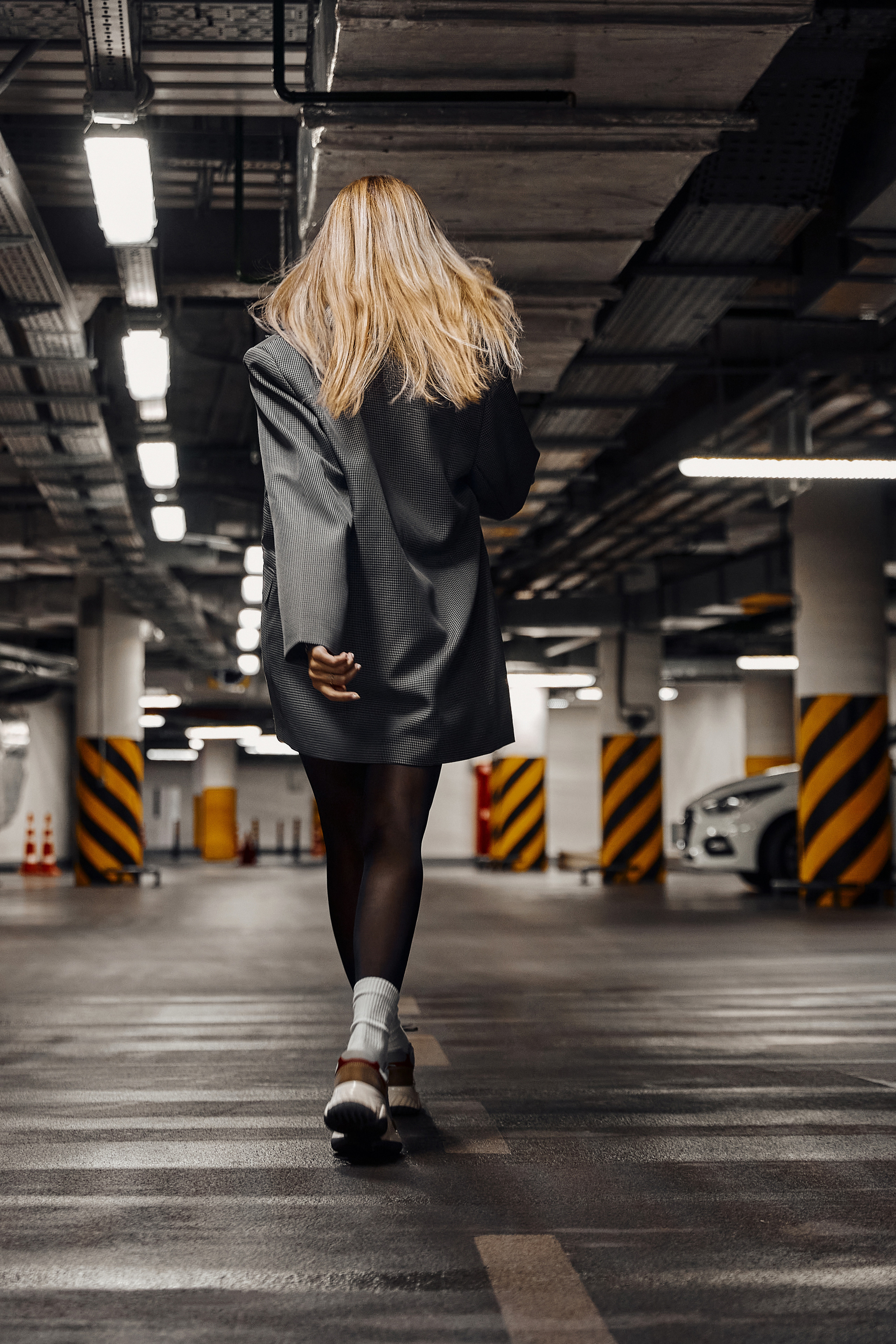 Анна. Паркинг. Репортажный и спортивный фотограф в Екатеринбурге, а также городах России — Алексей Колчин