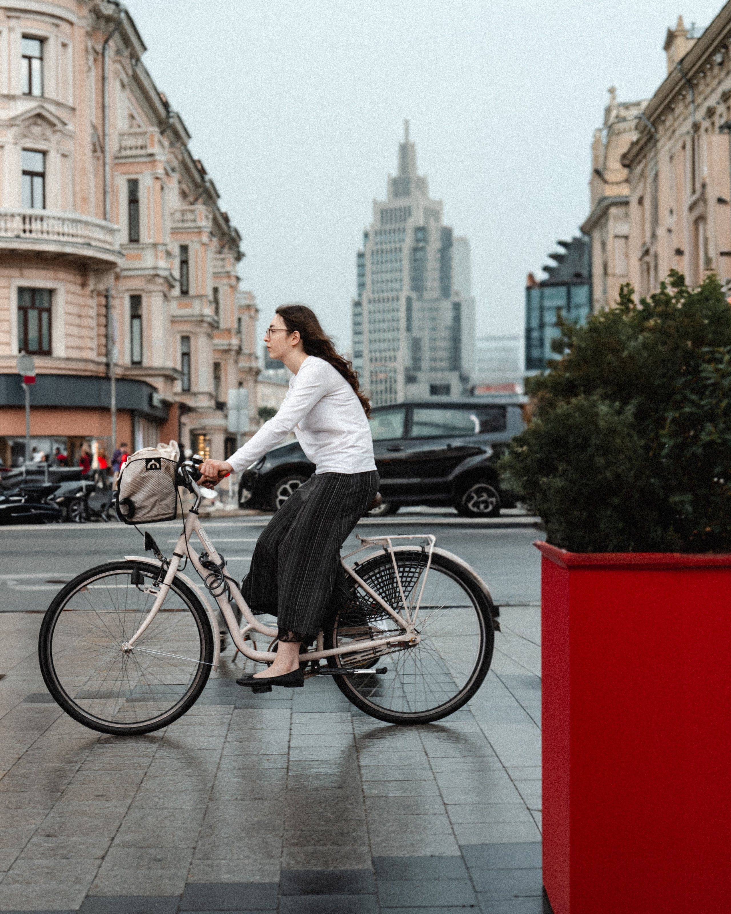 Street. Если ты на Земле — звони