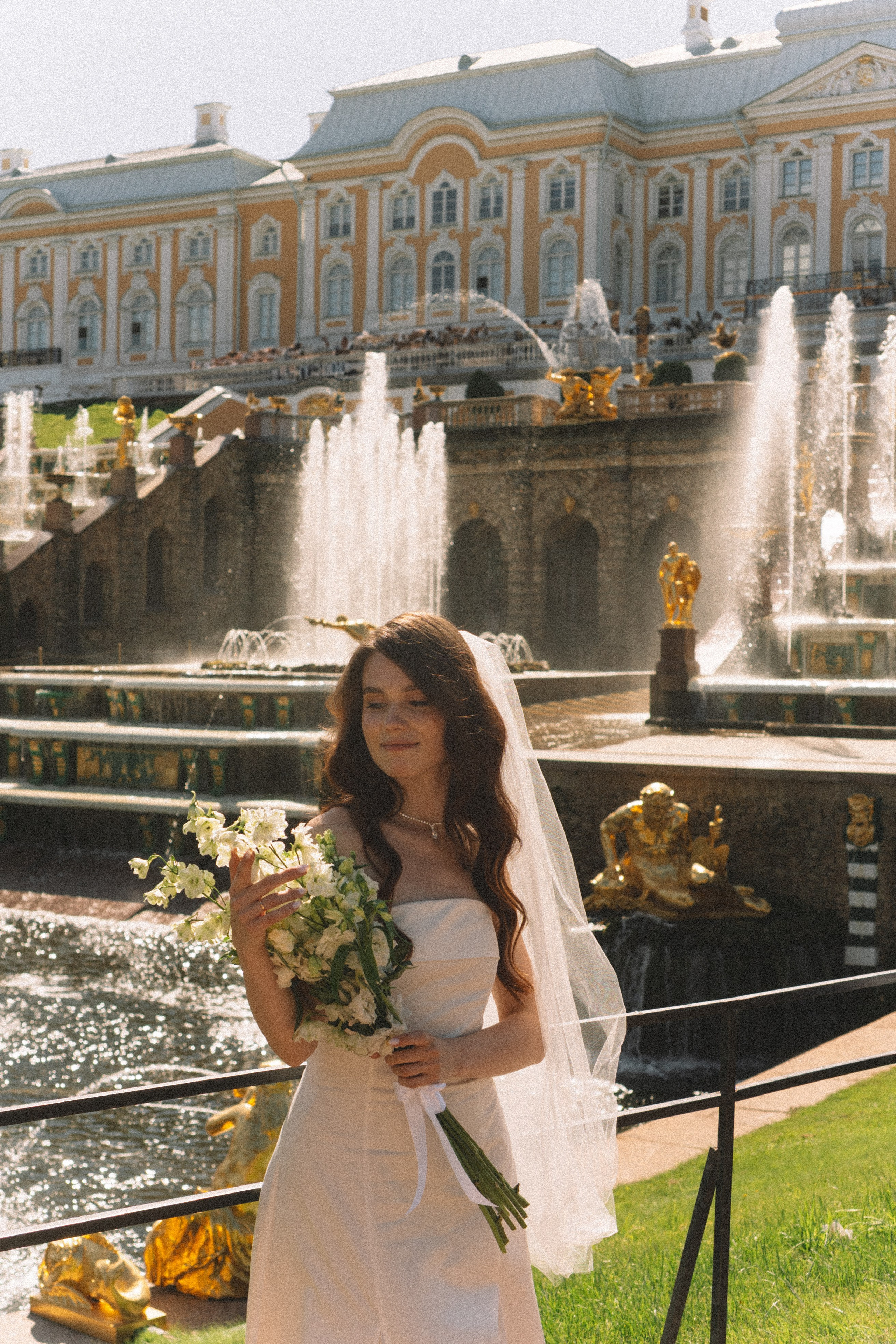 СВАДЕБНАЯ СЬЕМКА В ПЕТЕРГОФЕ И СЬЕМКА РЕПОРТАЖА В ЗАГСЕ ПЕТЕРГОФА. Профессиональный фотограф, Санкт-Петербург — Виктория Богомолова