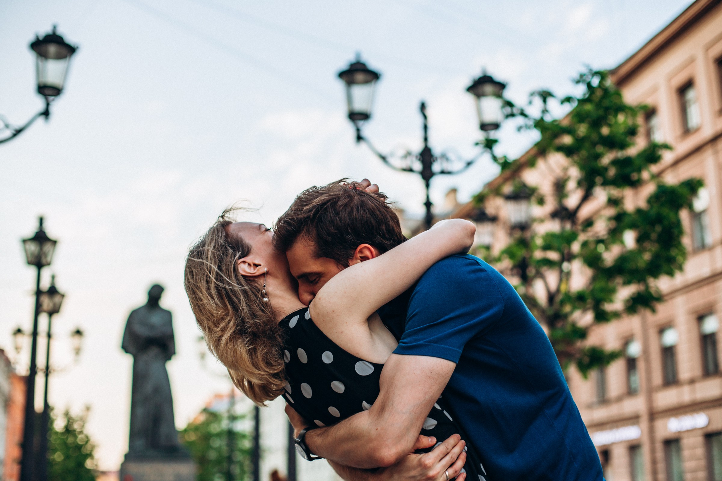 Дмитрий и Анна в мае. Фотопрогулка в Петербурге. Индивидуальный и семейный фотограф в Санкт-Петербурге