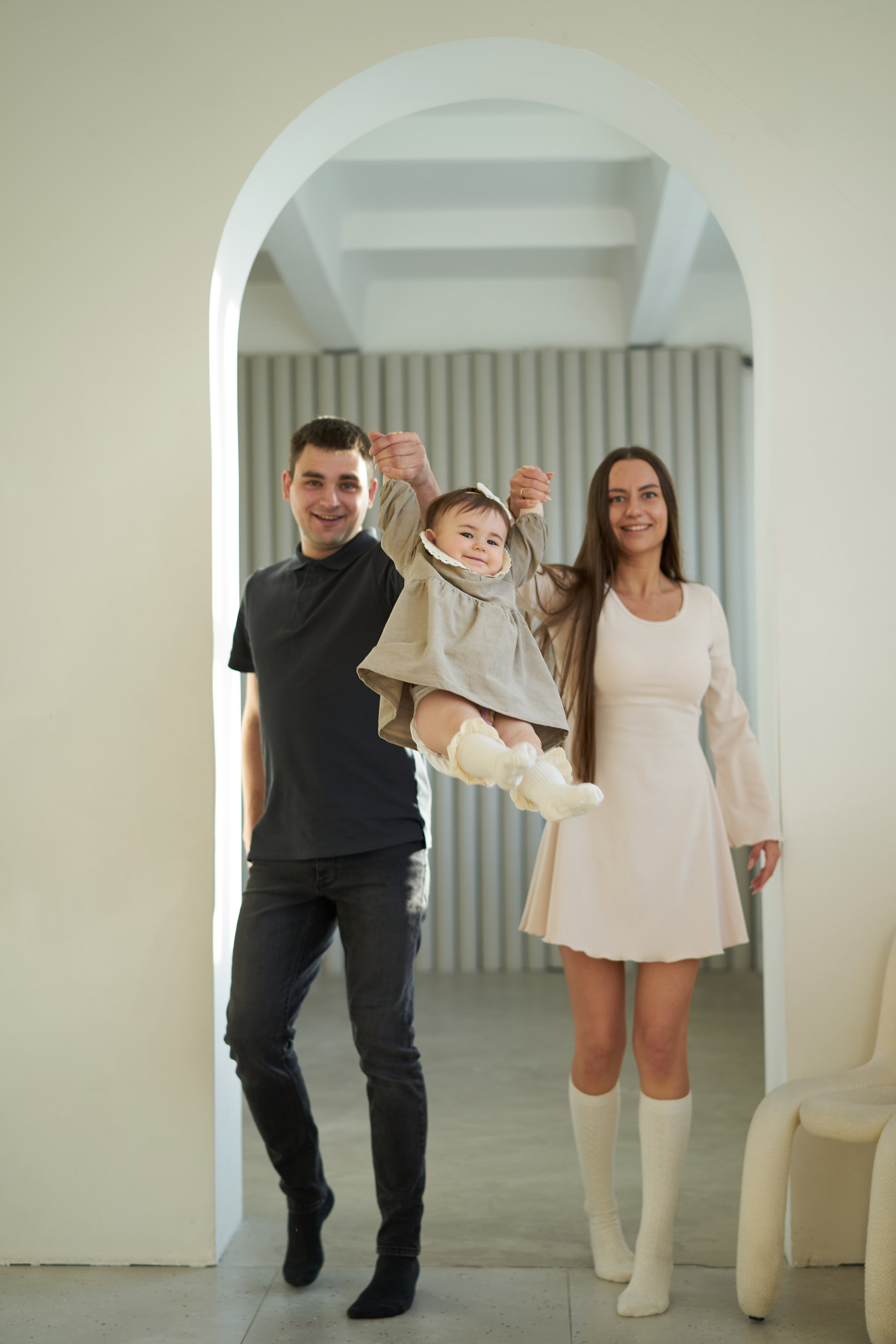 Семейная фотосессия в студии. Фотограф Екатеринбург Кокшарова Александра