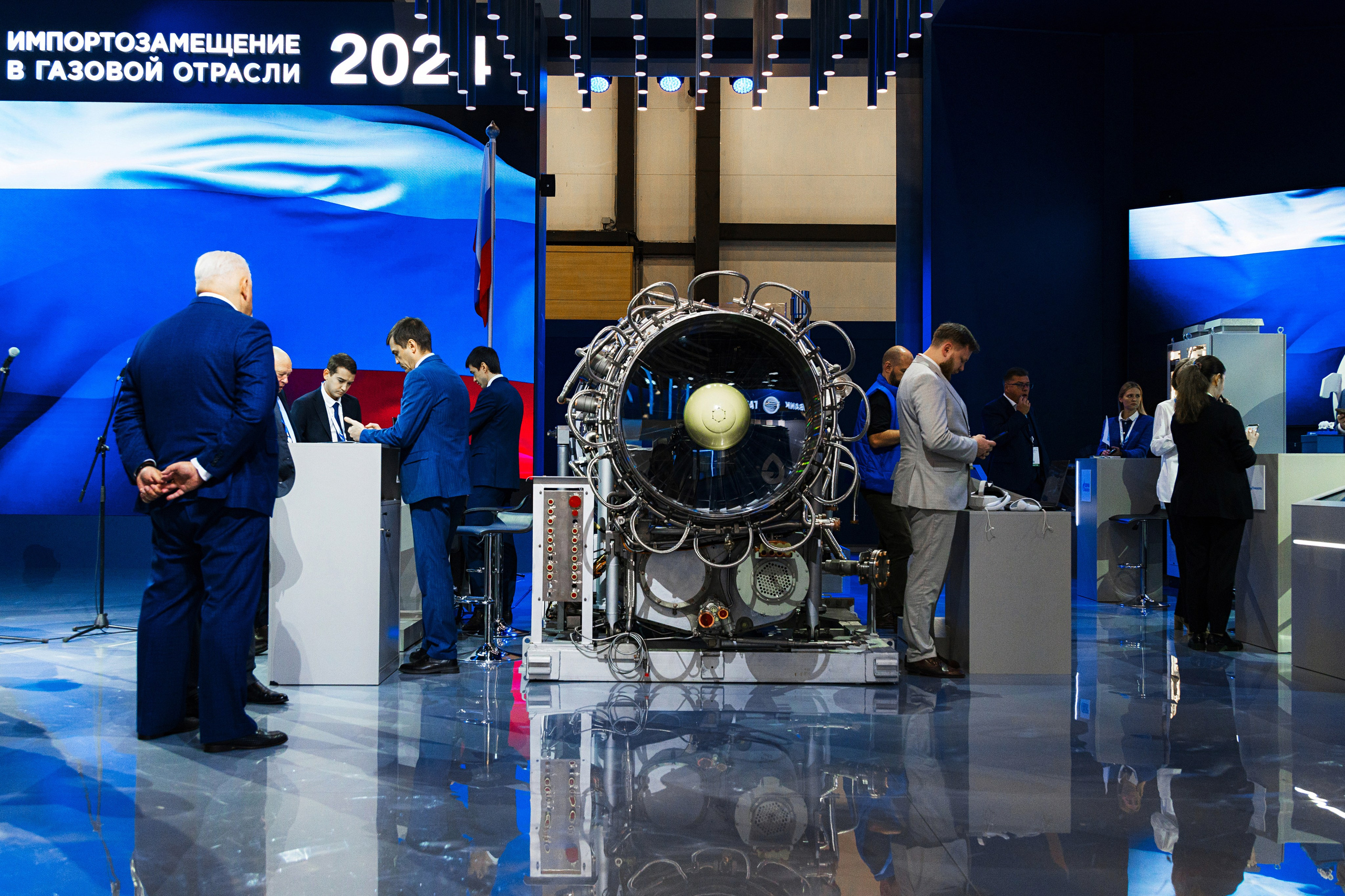 Фотосъемка ПМГФ 2025 в СПб | Репортаж для энергетической отрасли