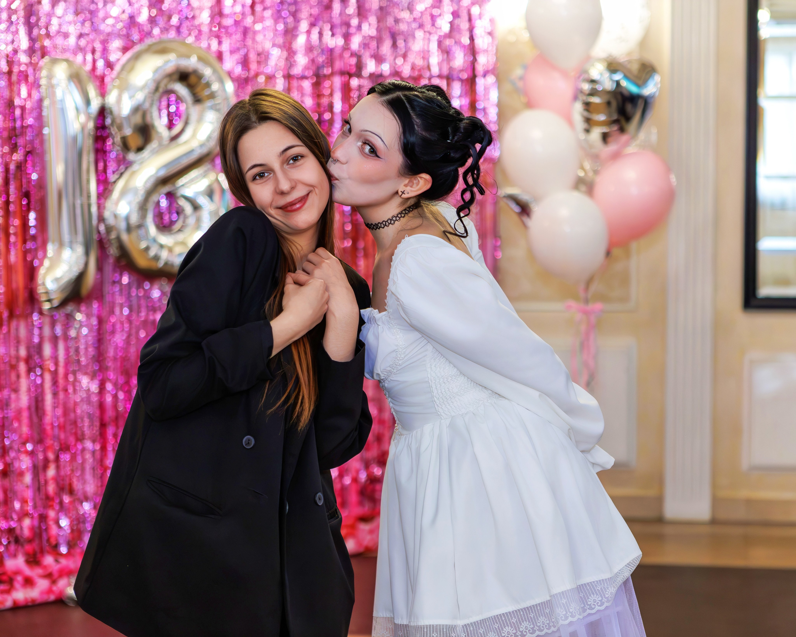 день рождения 18 лет виктории фотозона гости праздник москва подольск
