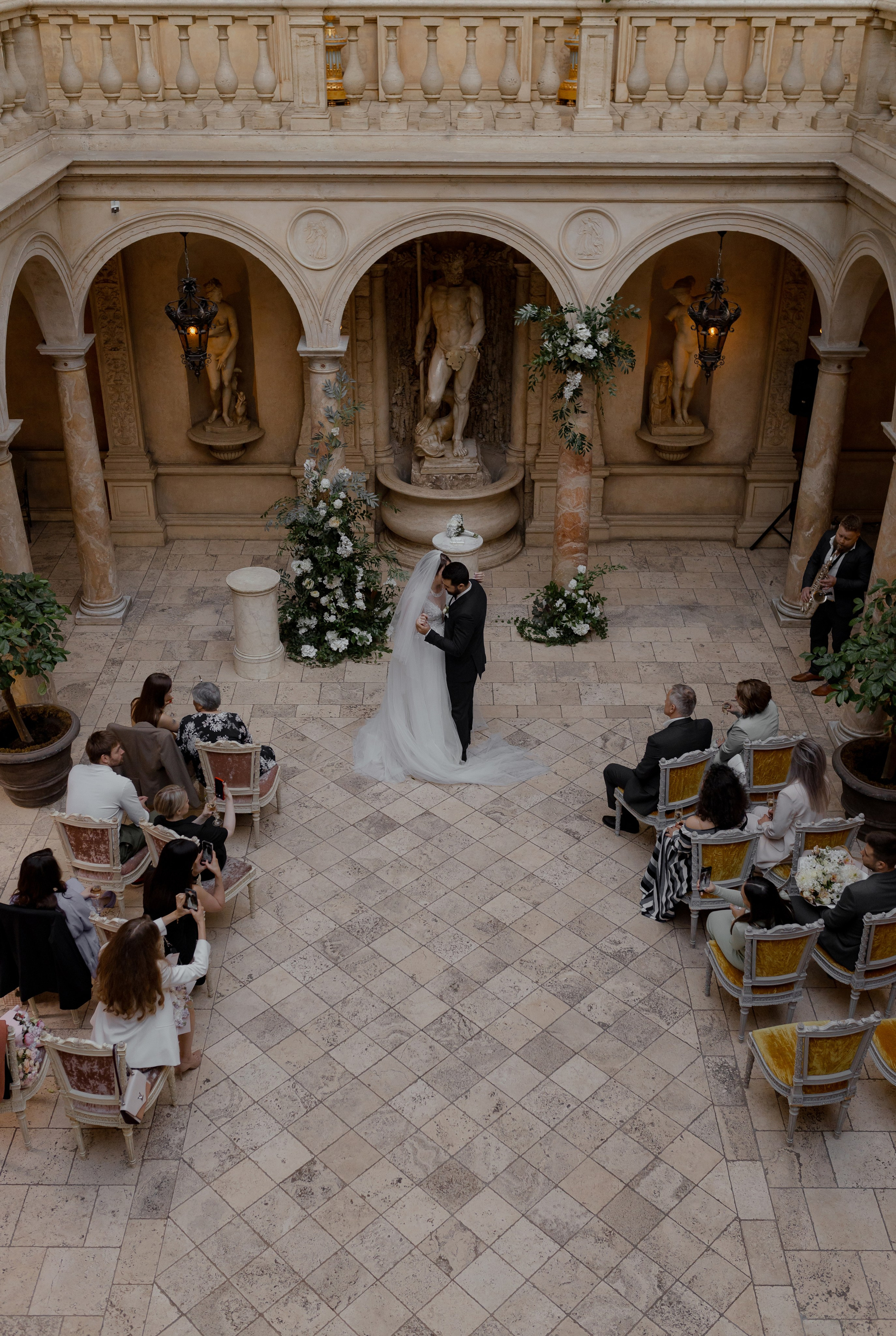 Две страны — одна любовь