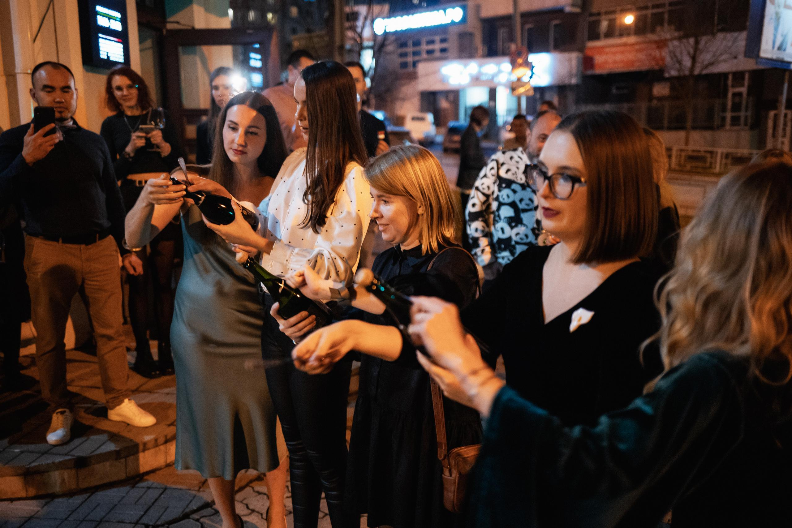 ВИНОТЕКА [10 ЛЕТ ВИННОМУ БУТИКУ]. СВОИ. ФОТООТЧЕТЫ-СОБЫТИЯ-МЕСТА