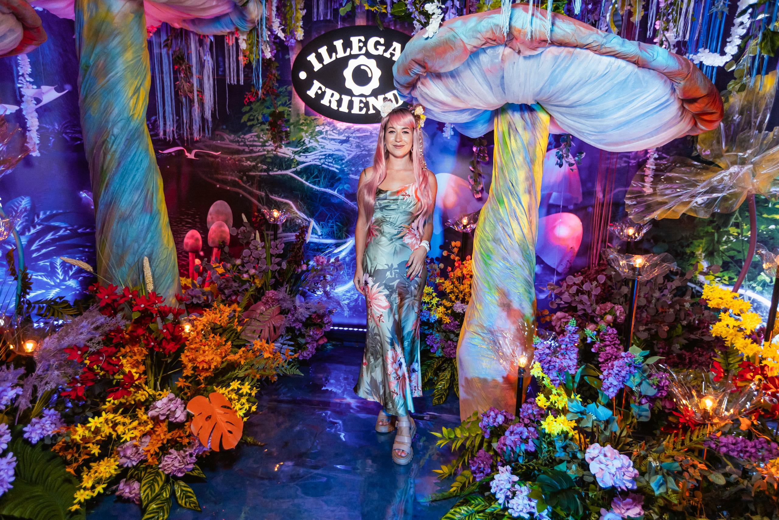 ILLEGAL FRIENDS WONDERLAND [PART I]. СВОИ. ФОТООТЧЕТЫ-СОБЫТИЯ-МЕСТА