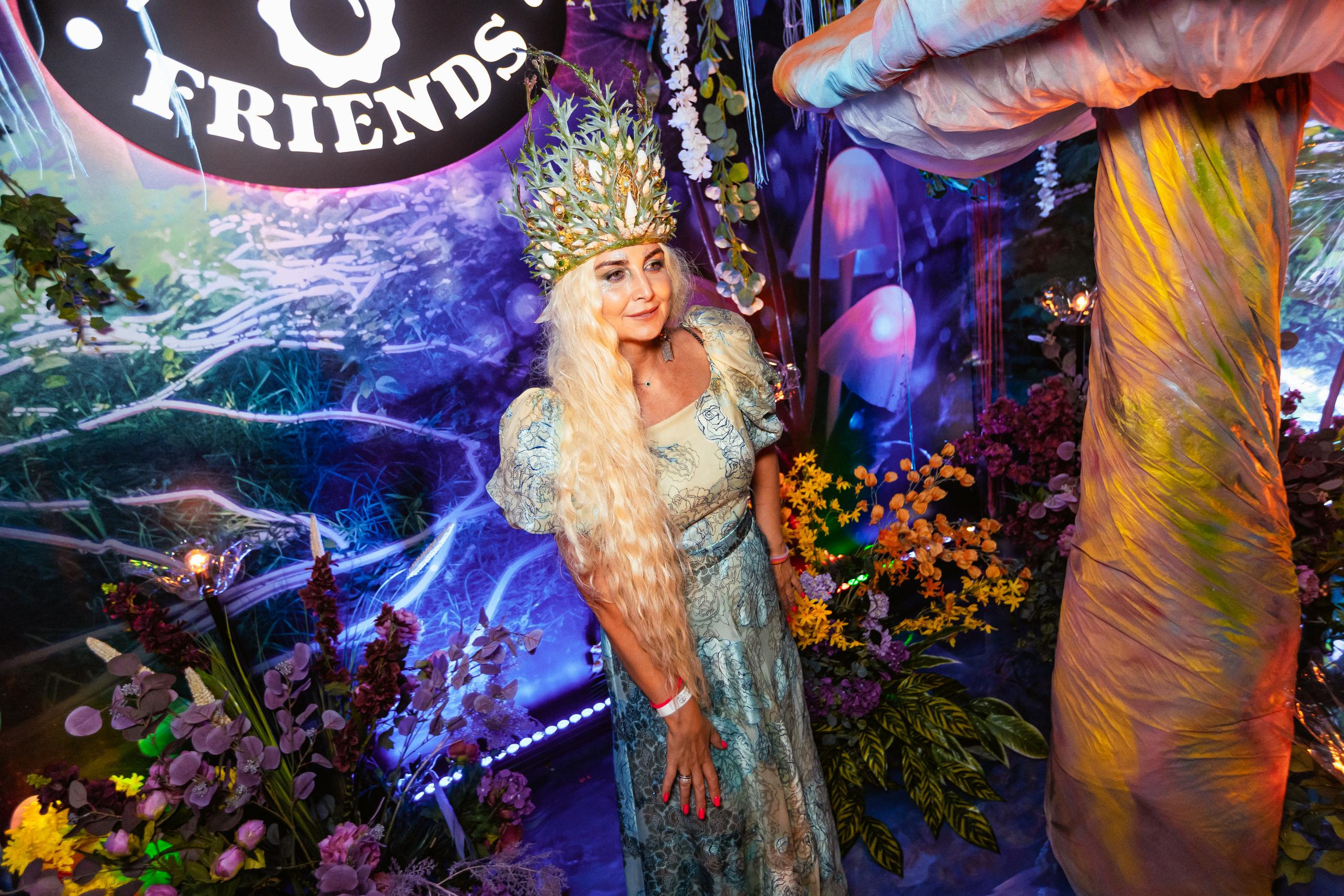 ILLEGAL FRIENDS WONDERLAND [PART I]. СВОИ. ФОТООТЧЕТЫ-СОБЫТИЯ-МЕСТА