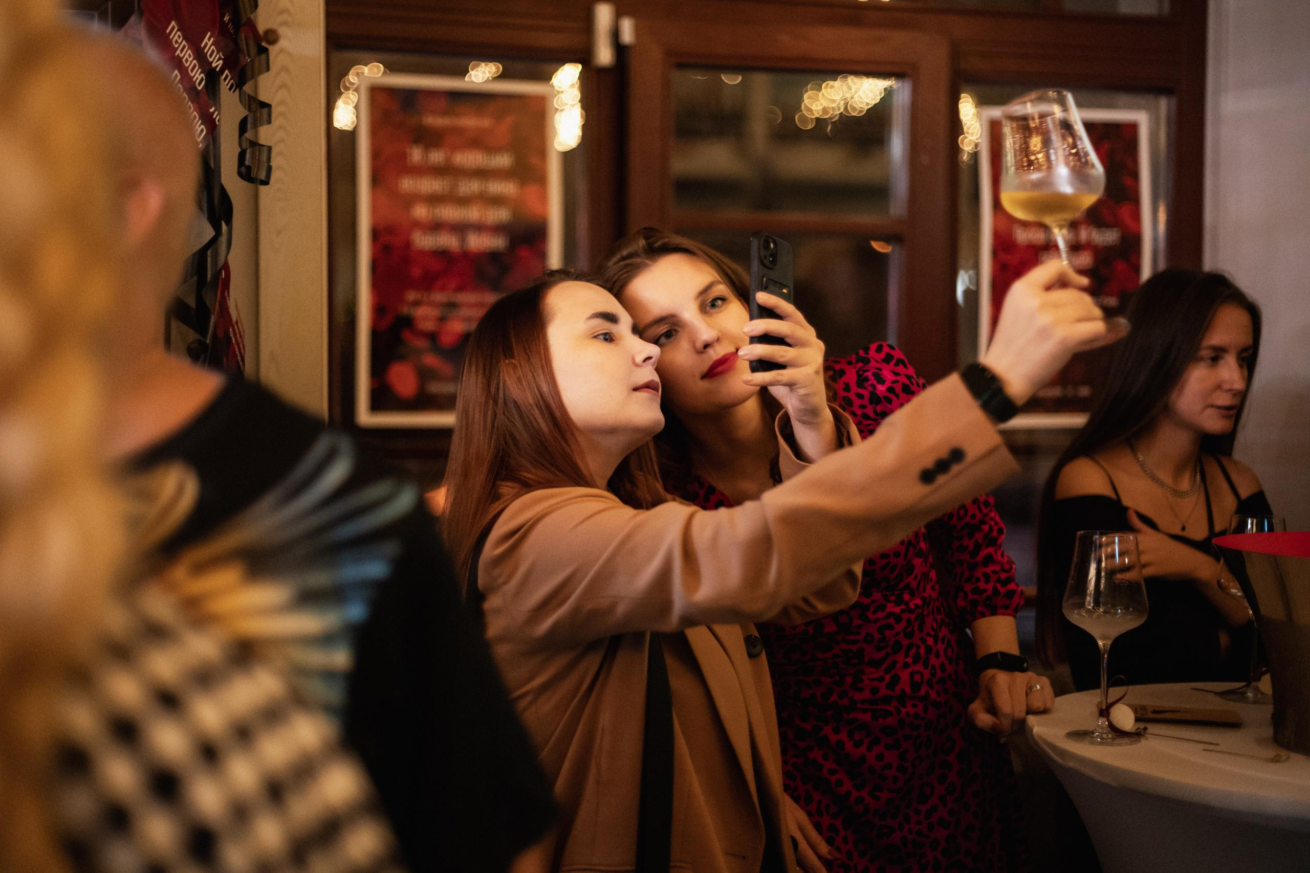 ВИНОТЕКА [10 ЛЕТ ВИННОМУ БУТИКУ]. СВОИ. ФОТООТЧЕТЫ-СОБЫТИЯ-МЕСТА