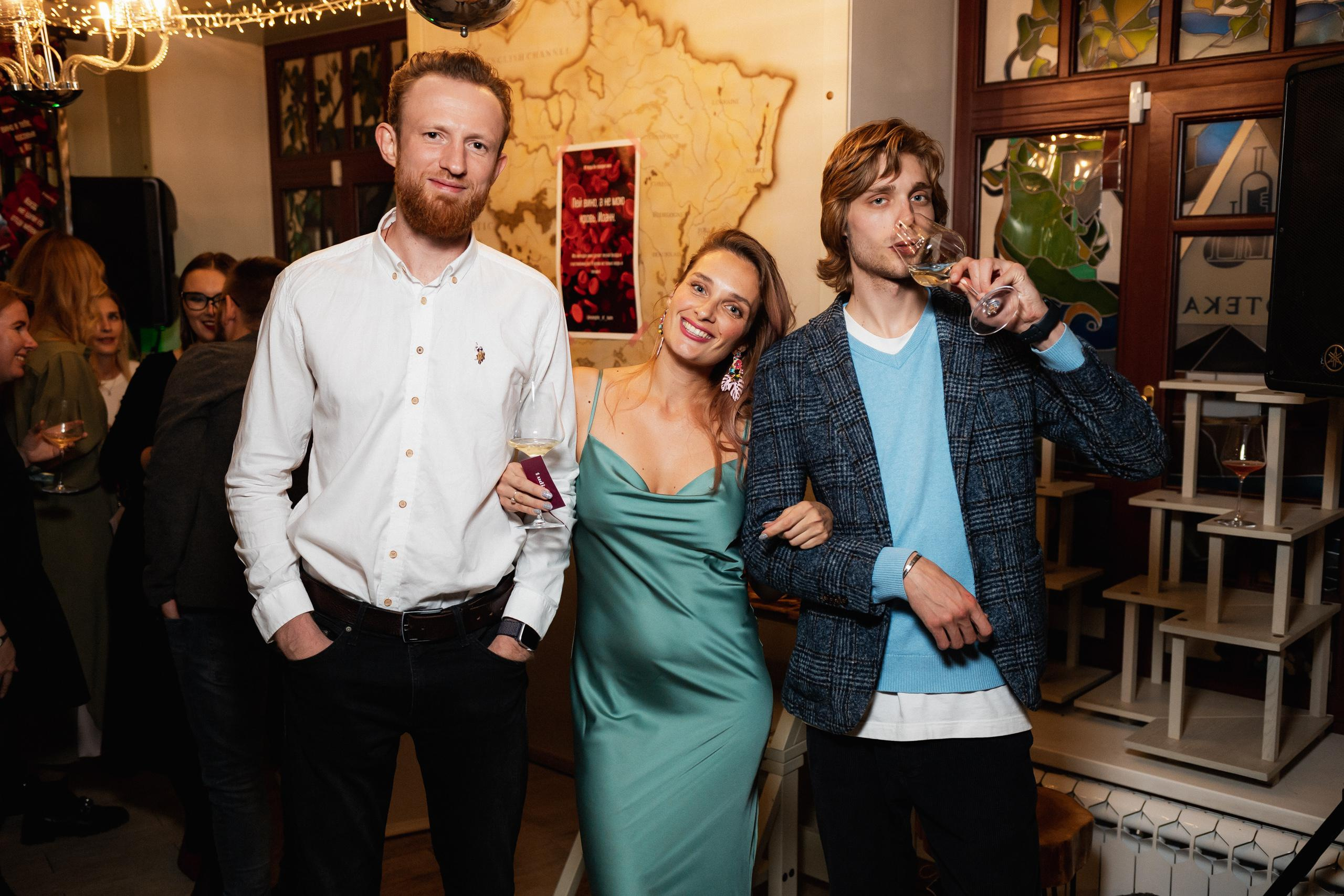 ВИНОТЕКА [10 ЛЕТ ВИННОМУ БУТИКУ]. СВОИ. ФОТООТЧЕТЫ-СОБЫТИЯ-МЕСТА