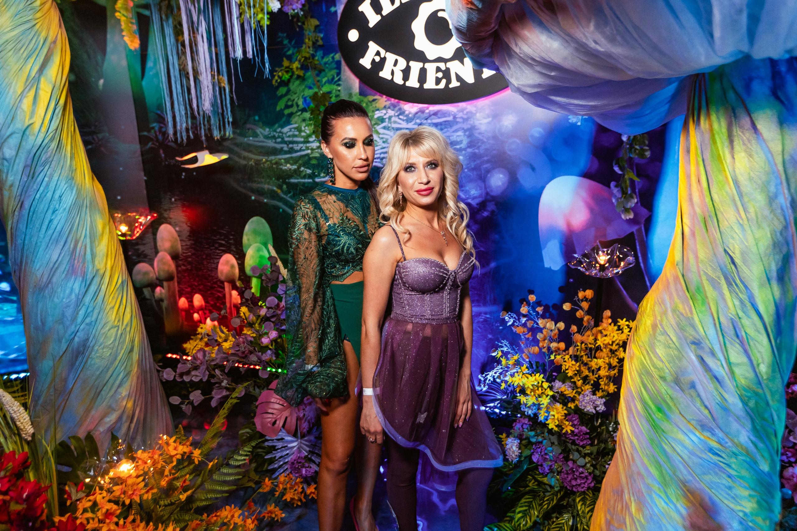 ILLEGAL FRIENDS WONDERLAND [PART I]. СВОИ. ФОТООТЧЕТЫ-СОБЫТИЯ-МЕСТА