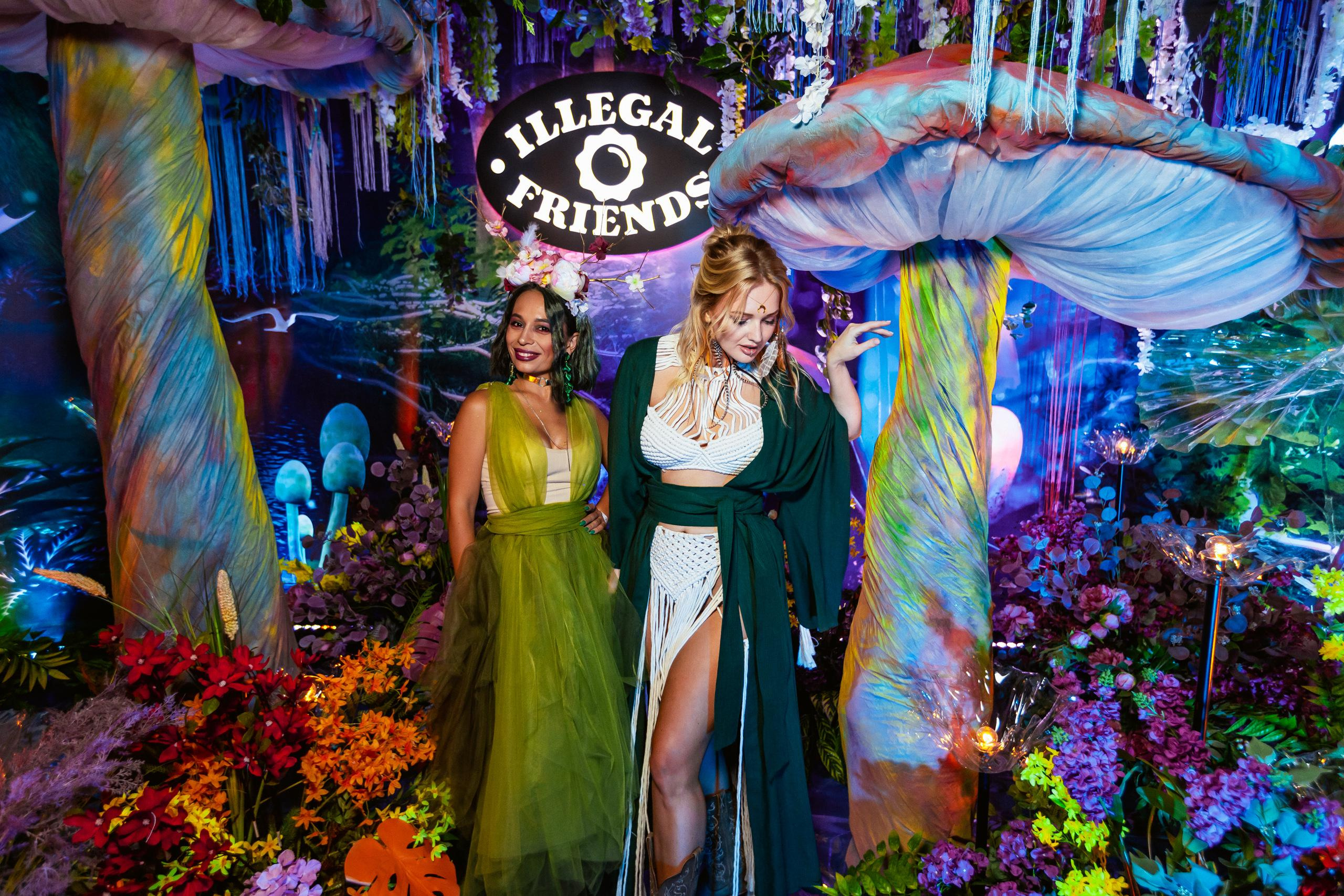 ILLEGAL FRIENDS WONDERLAND [PART I]. СВОИ. ФОТООТЧЕТЫ-СОБЫТИЯ-МЕСТА