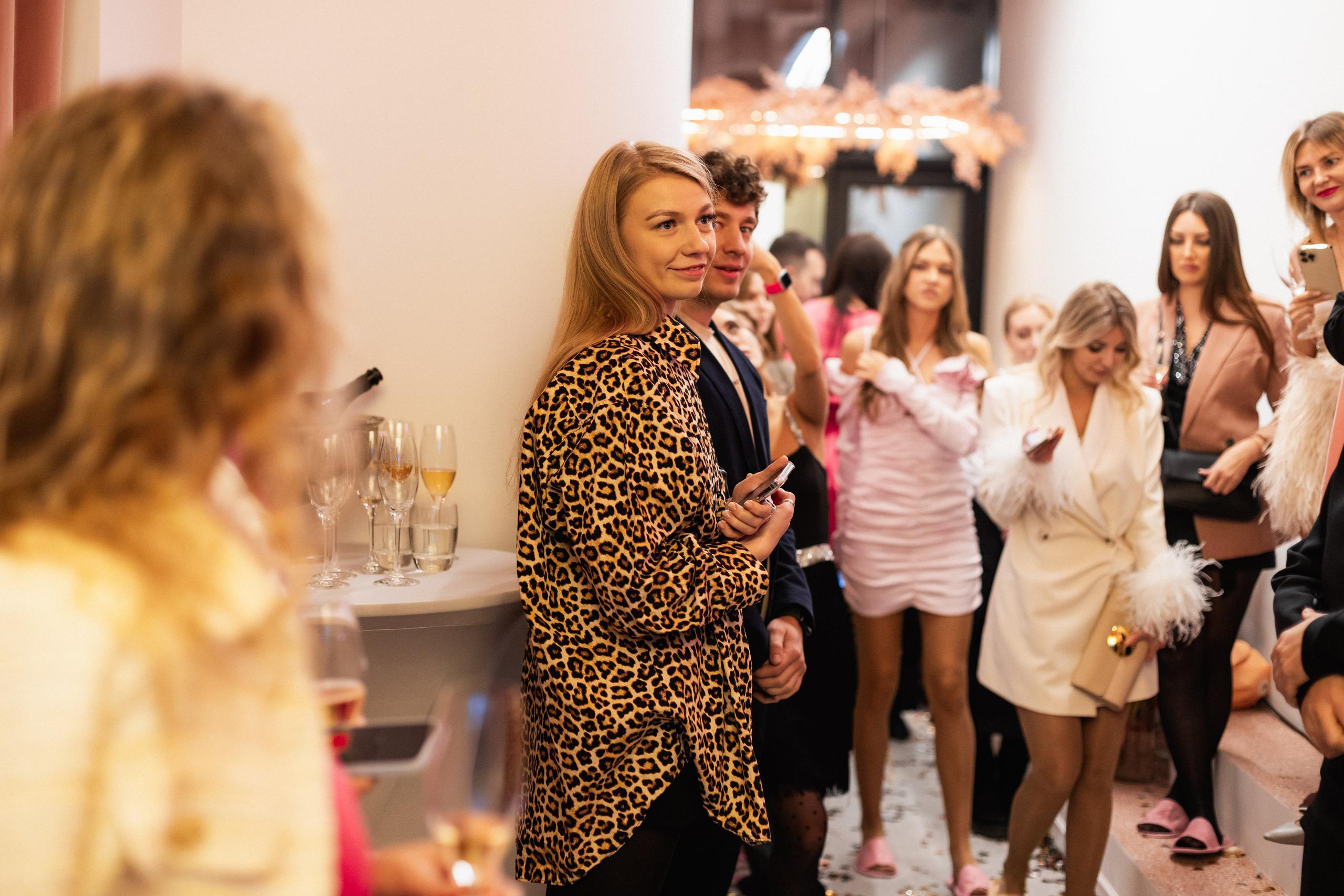 TOPSTRETCHING [ОТКРЫТИЕ СТУДИИ]. СВОИ. ФОТООТЧЕТЫ-СОБЫТИЯ-МЕСТА