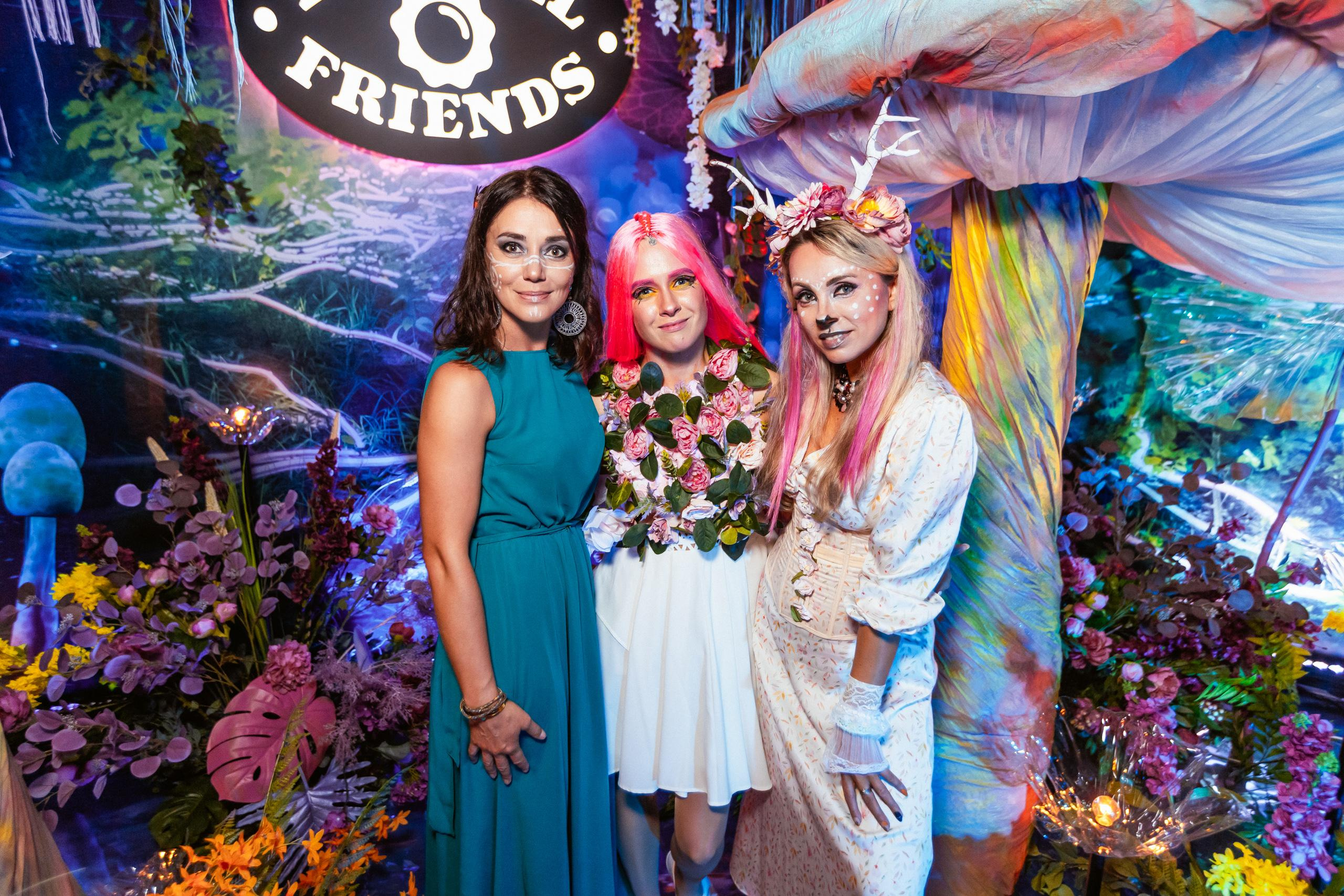 ILLEGAL FRIENDS WONDERLAND [PART I]. СВОИ. ФОТООТЧЕТЫ-СОБЫТИЯ-МЕСТА