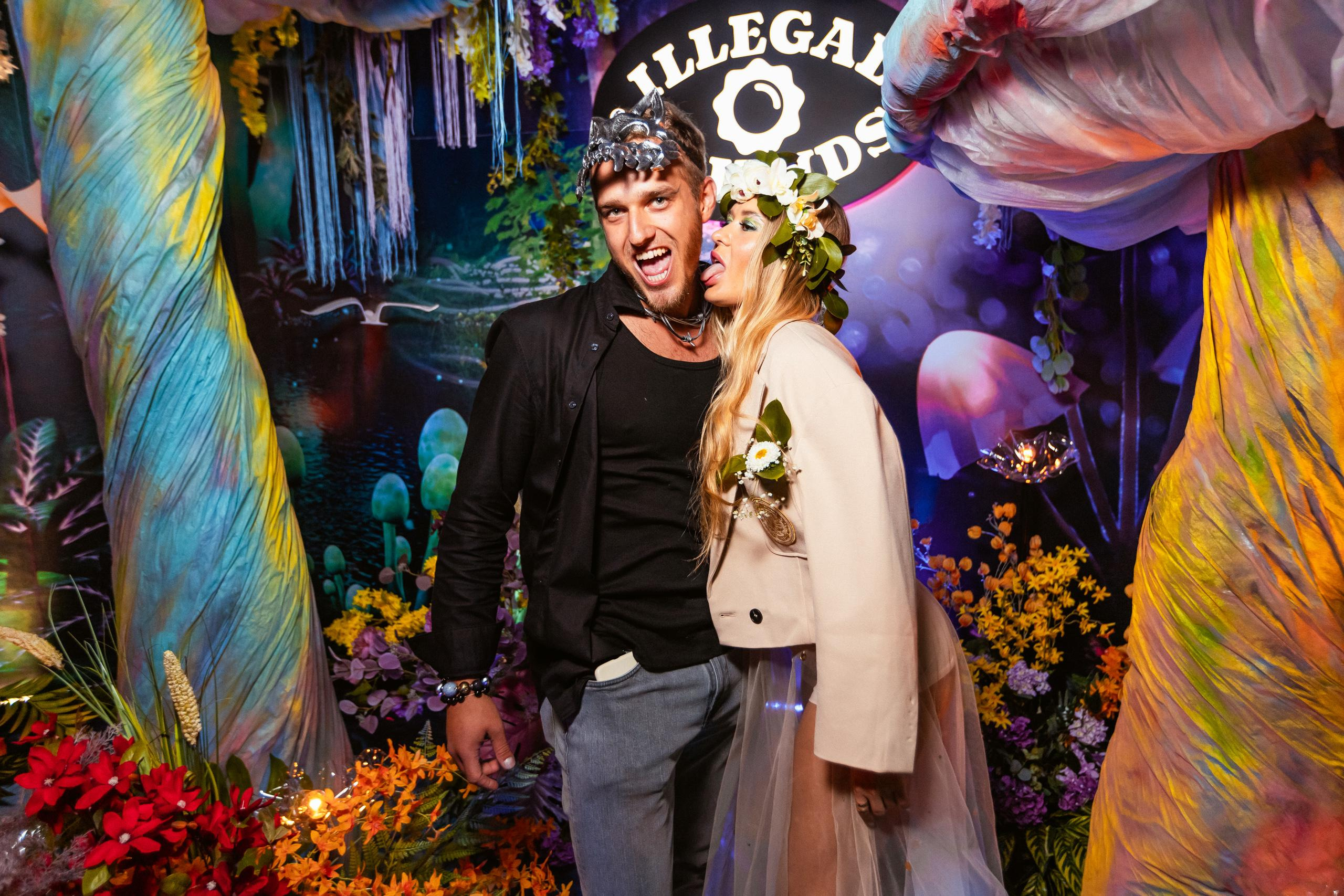 ILLEGAL FRIENDS WONDERLAND [PART I]. СВОИ. ФОТООТЧЕТЫ-СОБЫТИЯ-МЕСТА