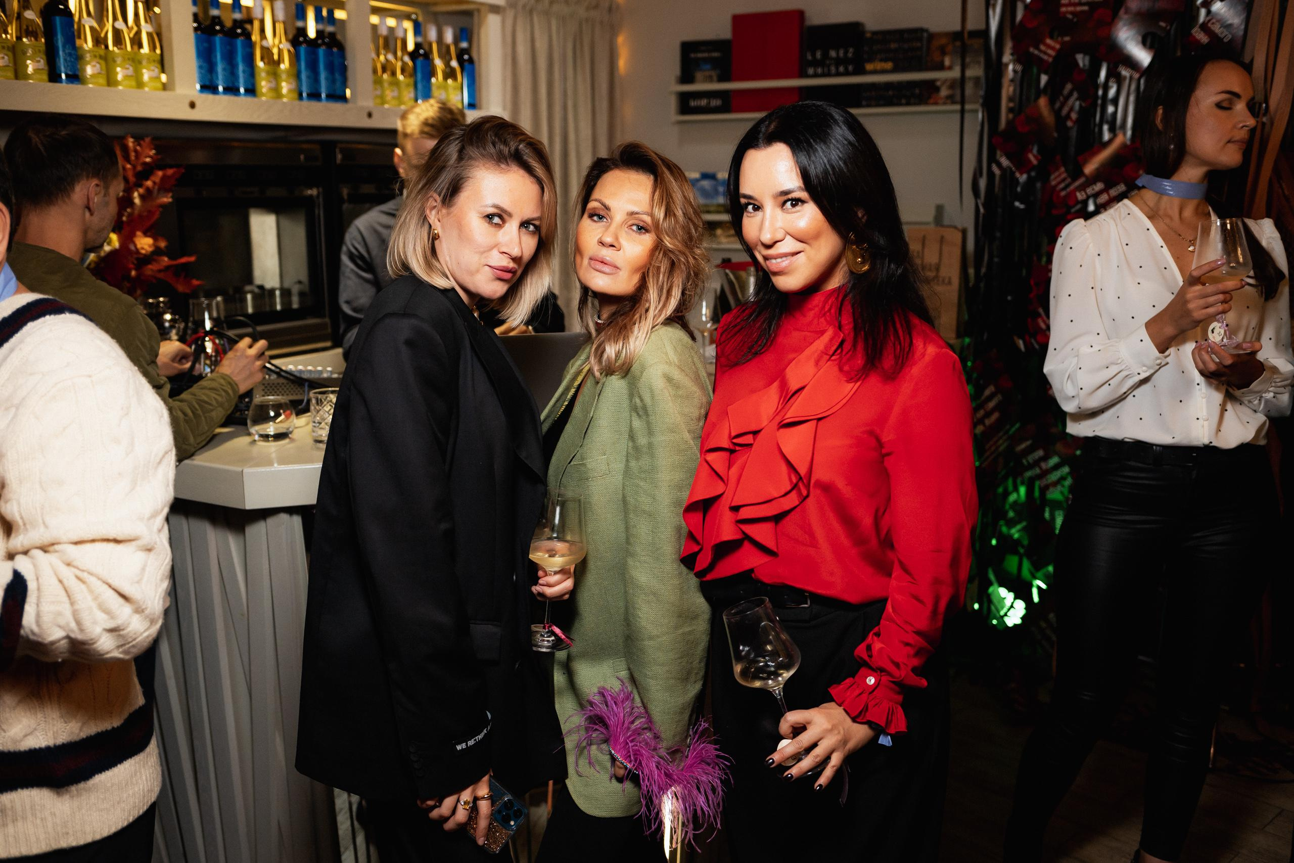 ВИНОТЕКА [10 ЛЕТ ВИННОМУ БУТИКУ]. СВОИ. ФОТООТЧЕТЫ-СОБЫТИЯ-МЕСТА