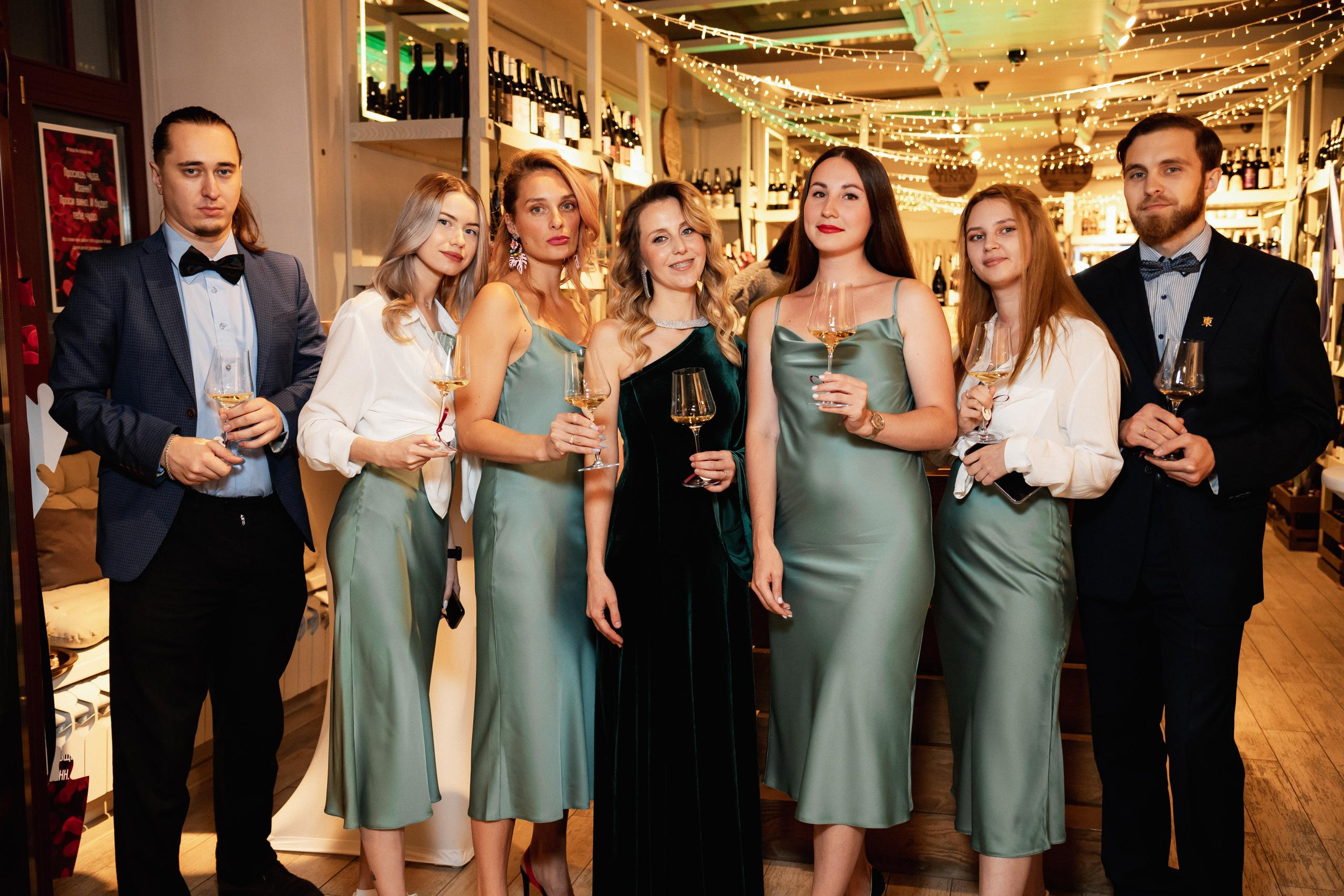 ВИНОТЕКА [10 ЛЕТ ВИННОМУ БУТИКУ]. СВОИ. ФОТООТЧЕТЫ-СОБЫТИЯ-МЕСТА