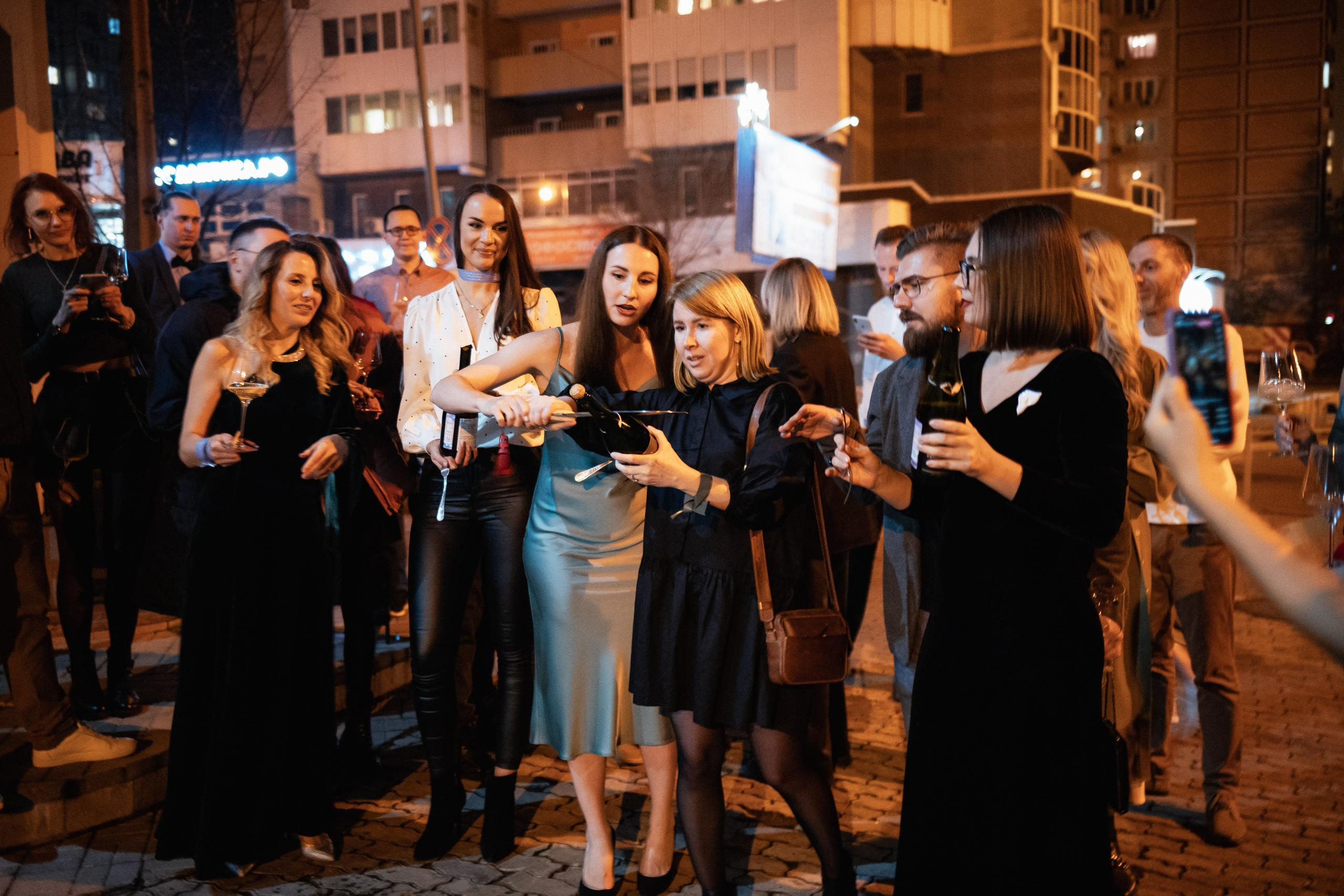 ВИНОТЕКА [10 ЛЕТ ВИННОМУ БУТИКУ]. СВОИ. ФОТООТЧЕТЫ-СОБЫТИЯ-МЕСТА