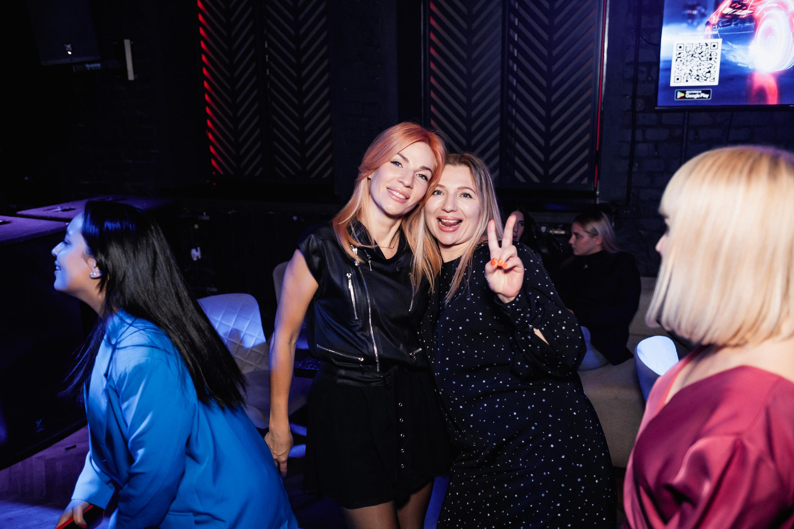 MOLLY BAR [4 YEARS]. СВОИ. ФОТООТЧЕТЫ-СОБЫТИЯ-МЕСТА