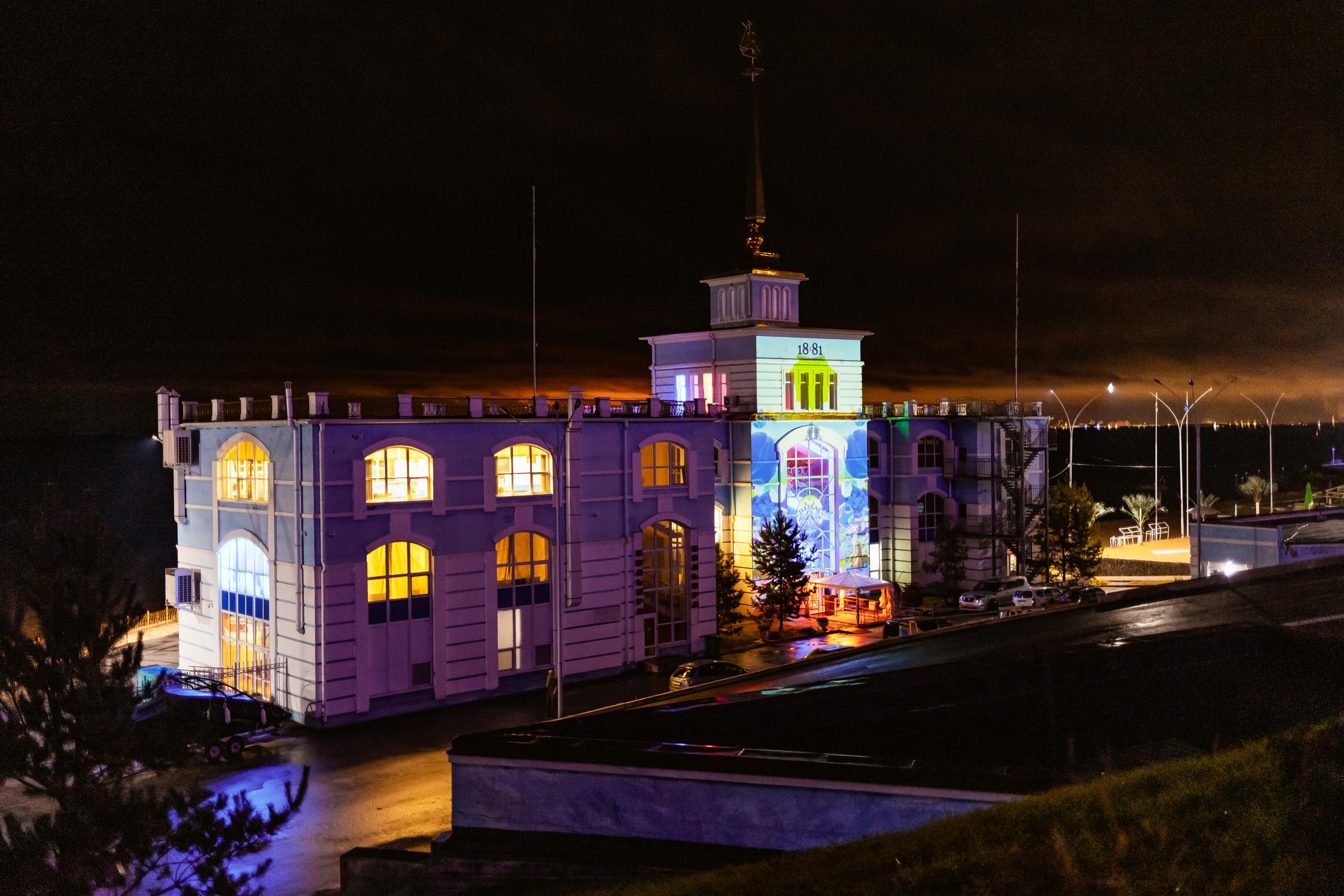 ILLEGAL FRIENDS WONDERLAND [PART I]. СВОИ. ФОТООТЧЕТЫ-СОБЫТИЯ-МЕСТА