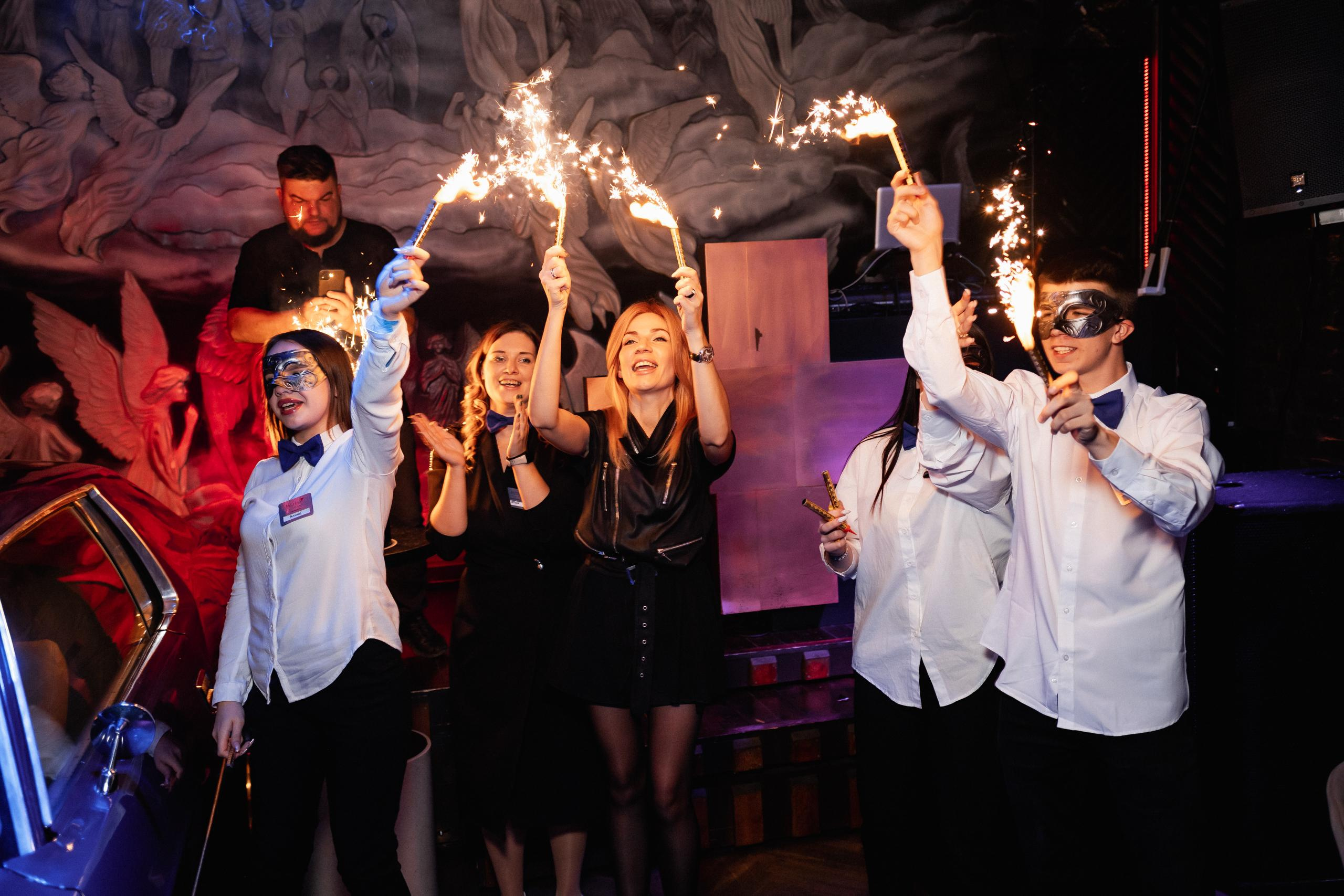 MOLLY BAR [4 YEARS]. СВОИ. ФОТООТЧЕТЫ-СОБЫТИЯ-МЕСТА