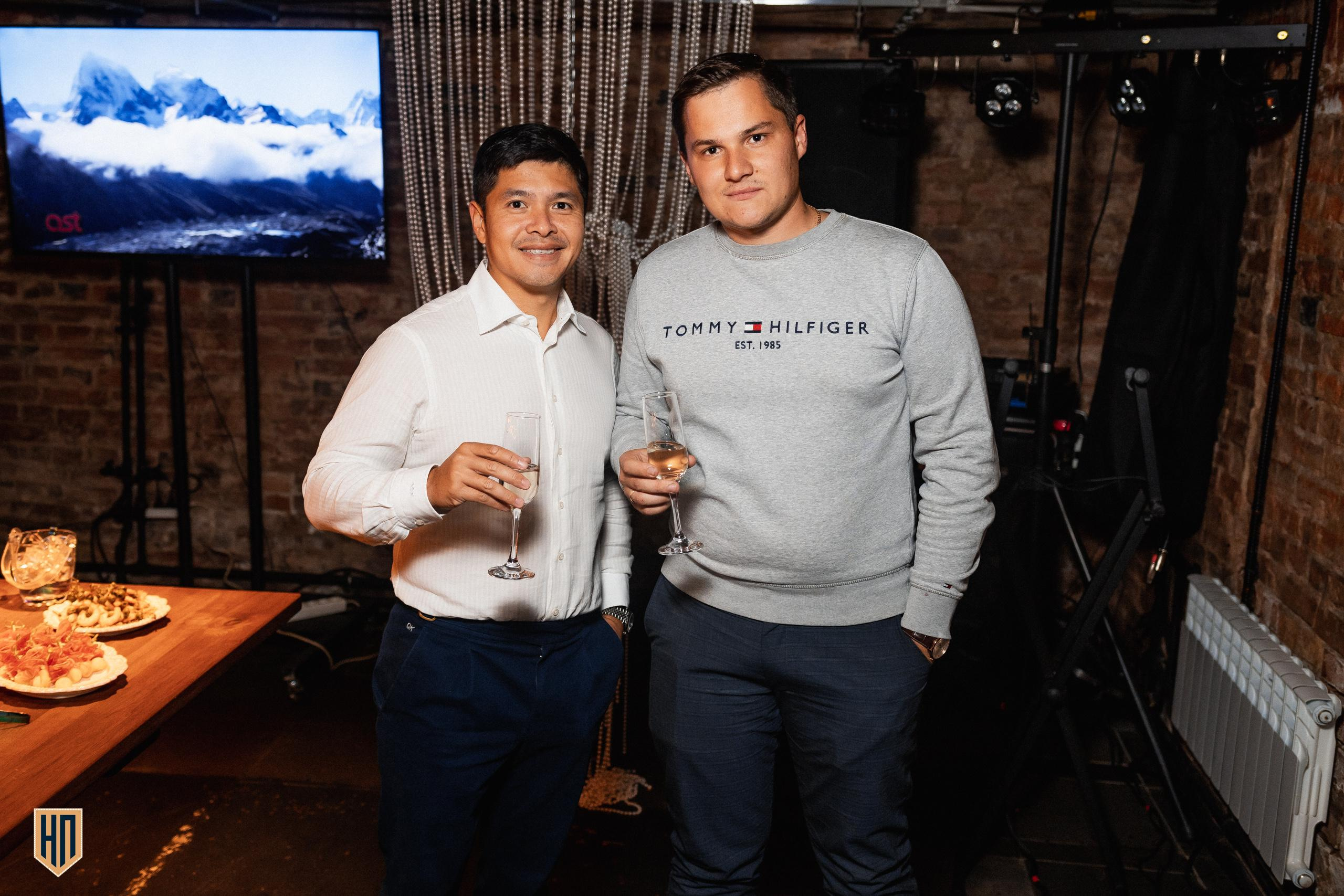 XIII СЛЁТ ПРЕДПРИНИМАТЕЛЕЙ ДВ [AFTER PARTY]. СВОИ. ФОТООТЧЕТЫ-СОБЫТИЯ-МЕСТА