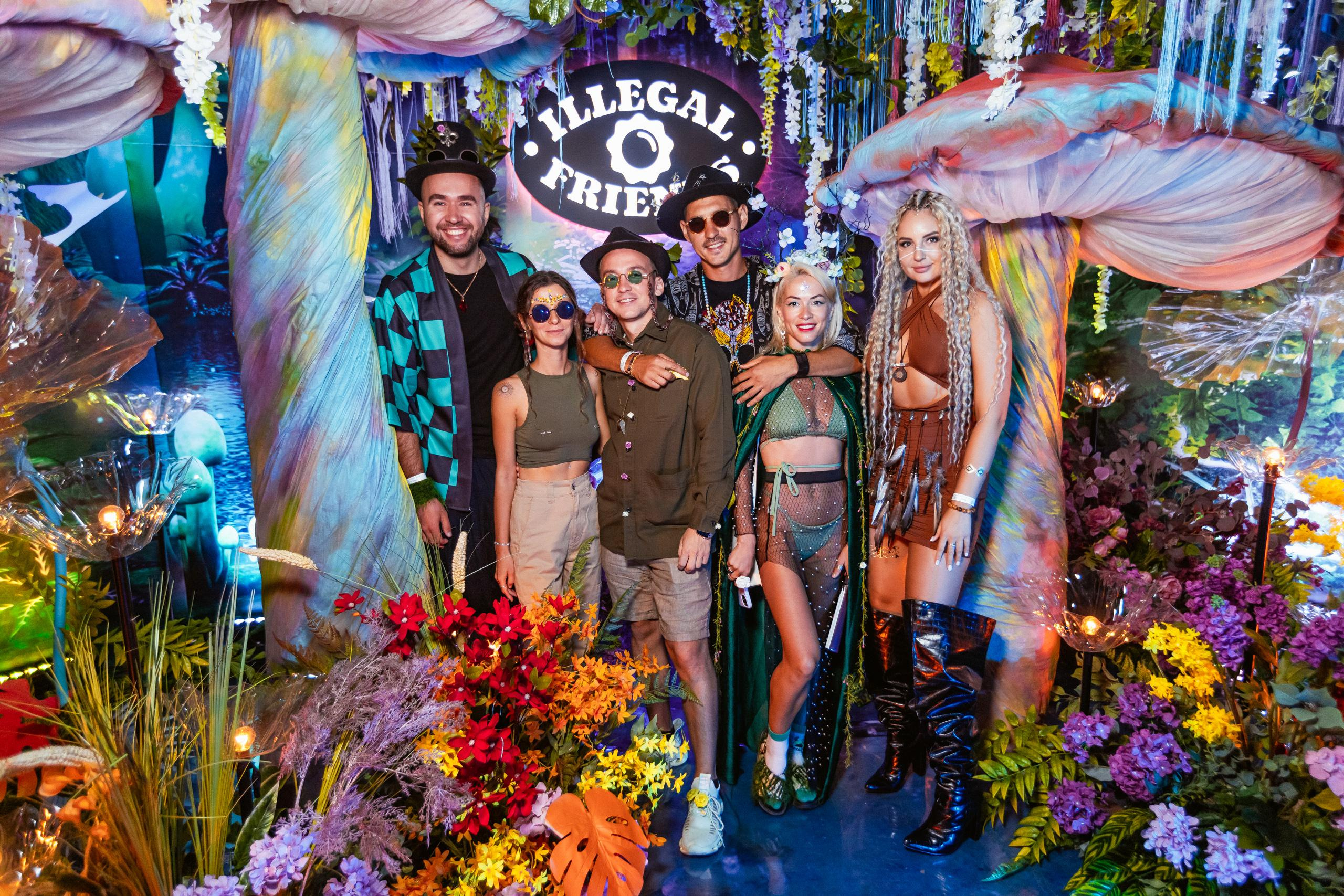 ILLEGAL FRIENDS WONDERLAND [PART I]. СВОИ. ФОТООТЧЕТЫ-СОБЫТИЯ-МЕСТА