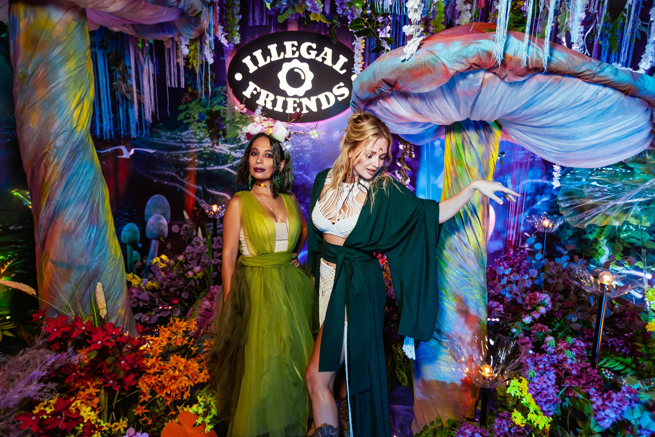 ILLEGAL FRIENDS WONDERLAND [PART I]. СВОИ. ФОТООТЧЕТЫ-СОБЫТИЯ-МЕСТА