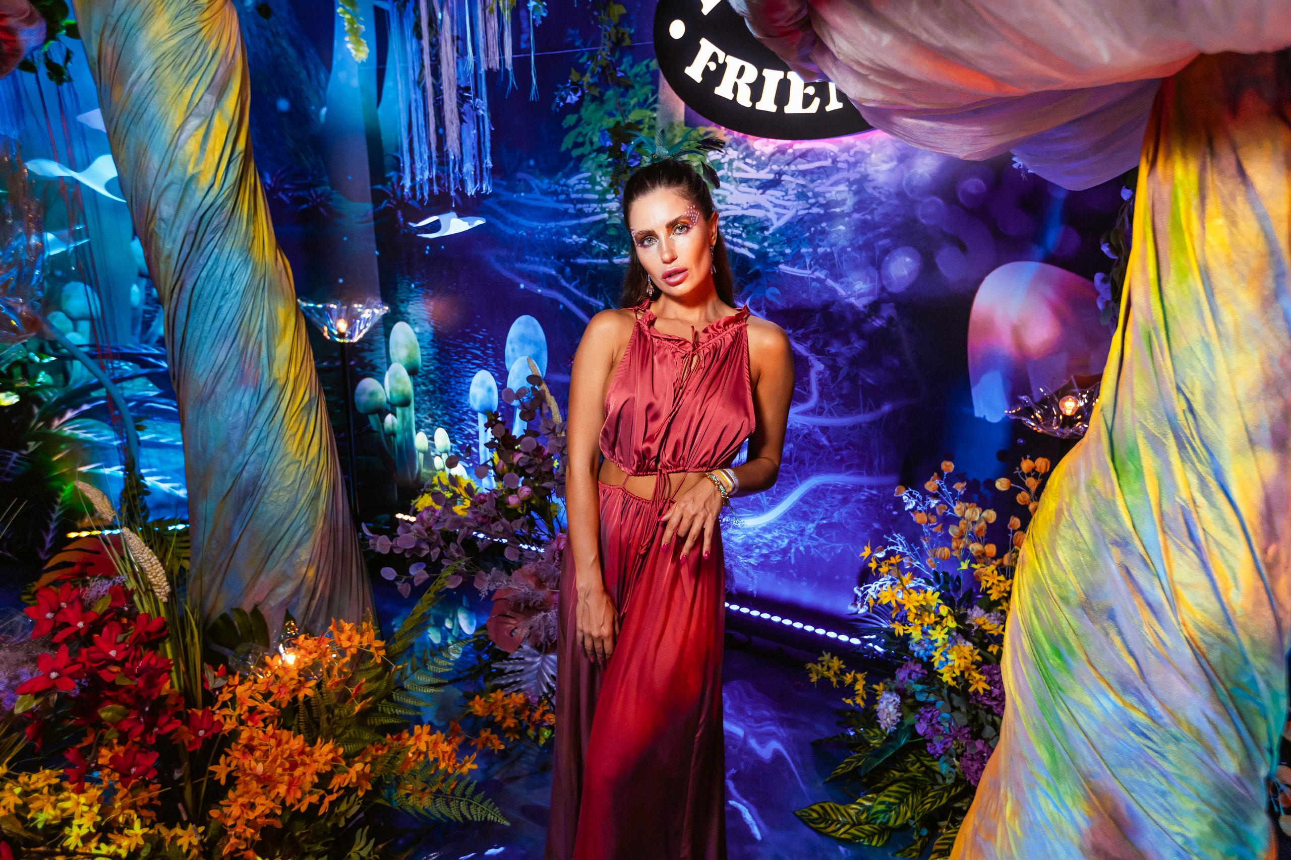 ILLEGAL FRIENDS WONDERLAND [PART I]. СВОИ. ФОТООТЧЕТЫ-СОБЫТИЯ-МЕСТА