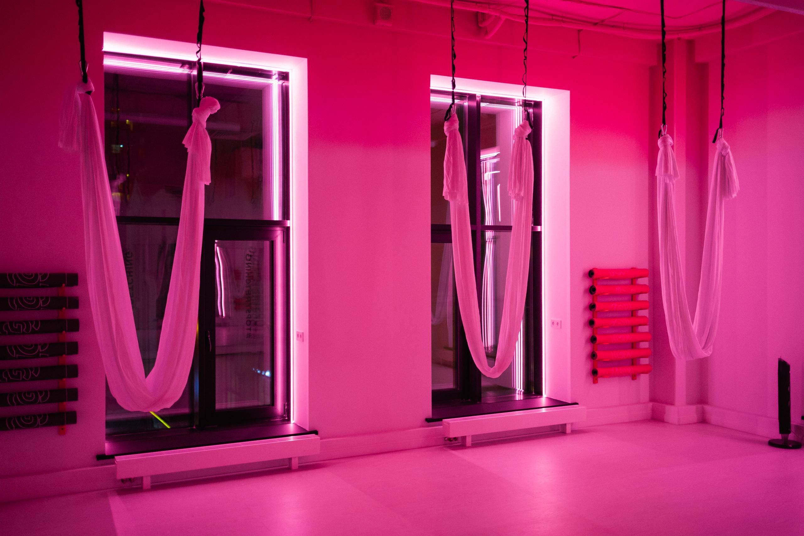 TOPSTRETCHING [ОТКРЫТИЕ СТУДИИ]. СВОИ. ФОТООТЧЕТЫ-СОБЫТИЯ-МЕСТА