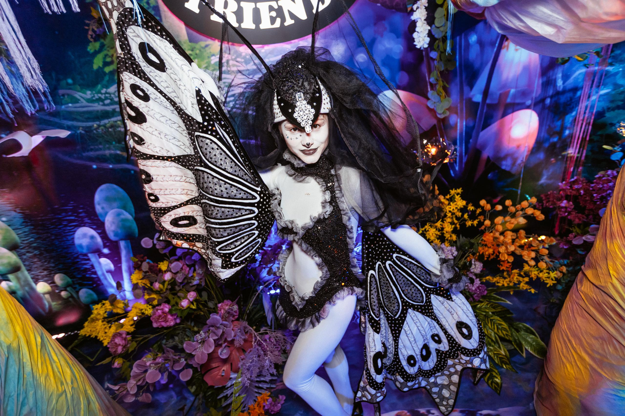 ILLEGAL FRIENDS WONDERLAND [PART I]. СВОИ. ФОТООТЧЕТЫ-СОБЫТИЯ-МЕСТА