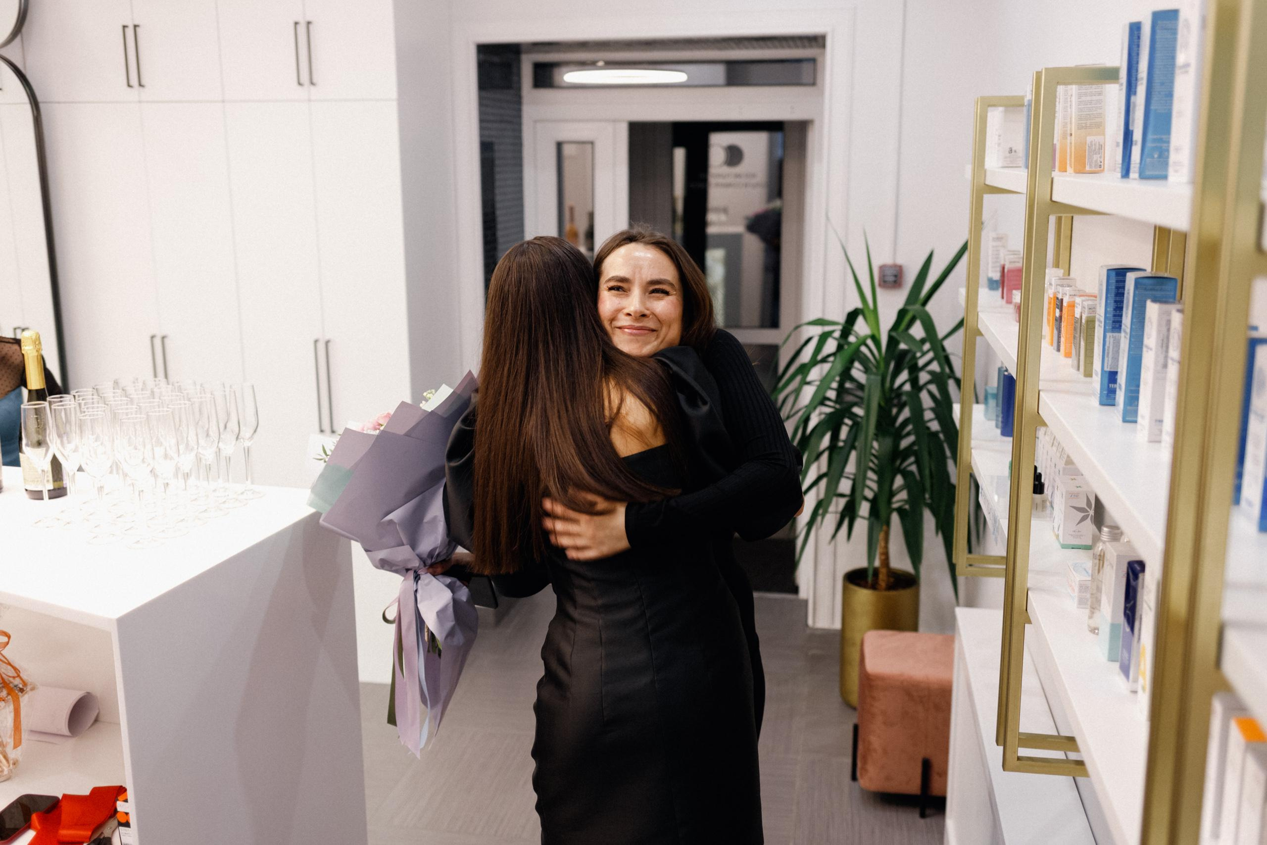 COSMOS CLINIC [ОТКРЫТИЕ]. СВОИ. ФОТООТЧЕТЫ-СОБЫТИЯ-МЕСТА