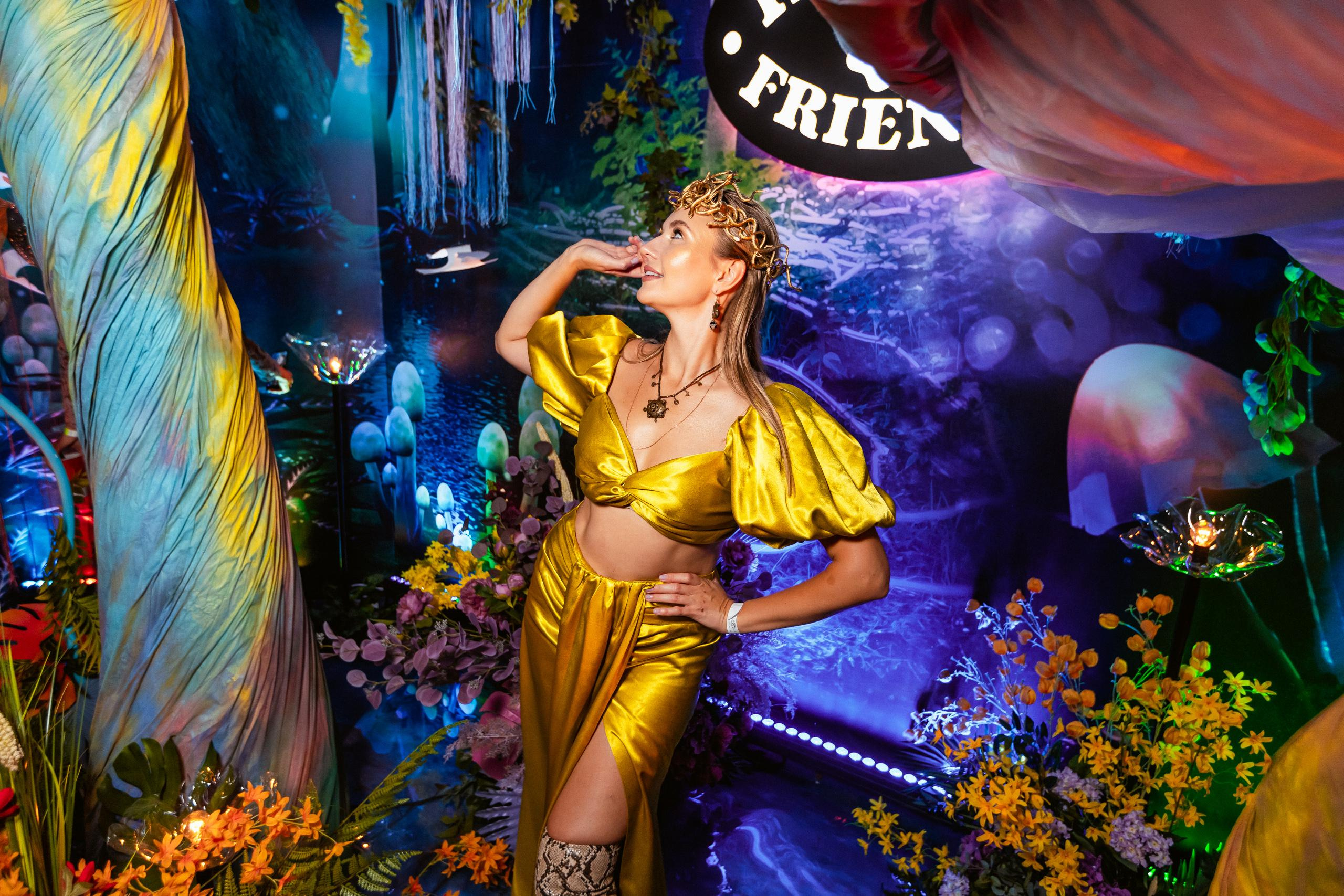 ILLEGAL FRIENDS WONDERLAND [PART I]. СВОИ. ФОТООТЧЕТЫ-СОБЫТИЯ-МЕСТА